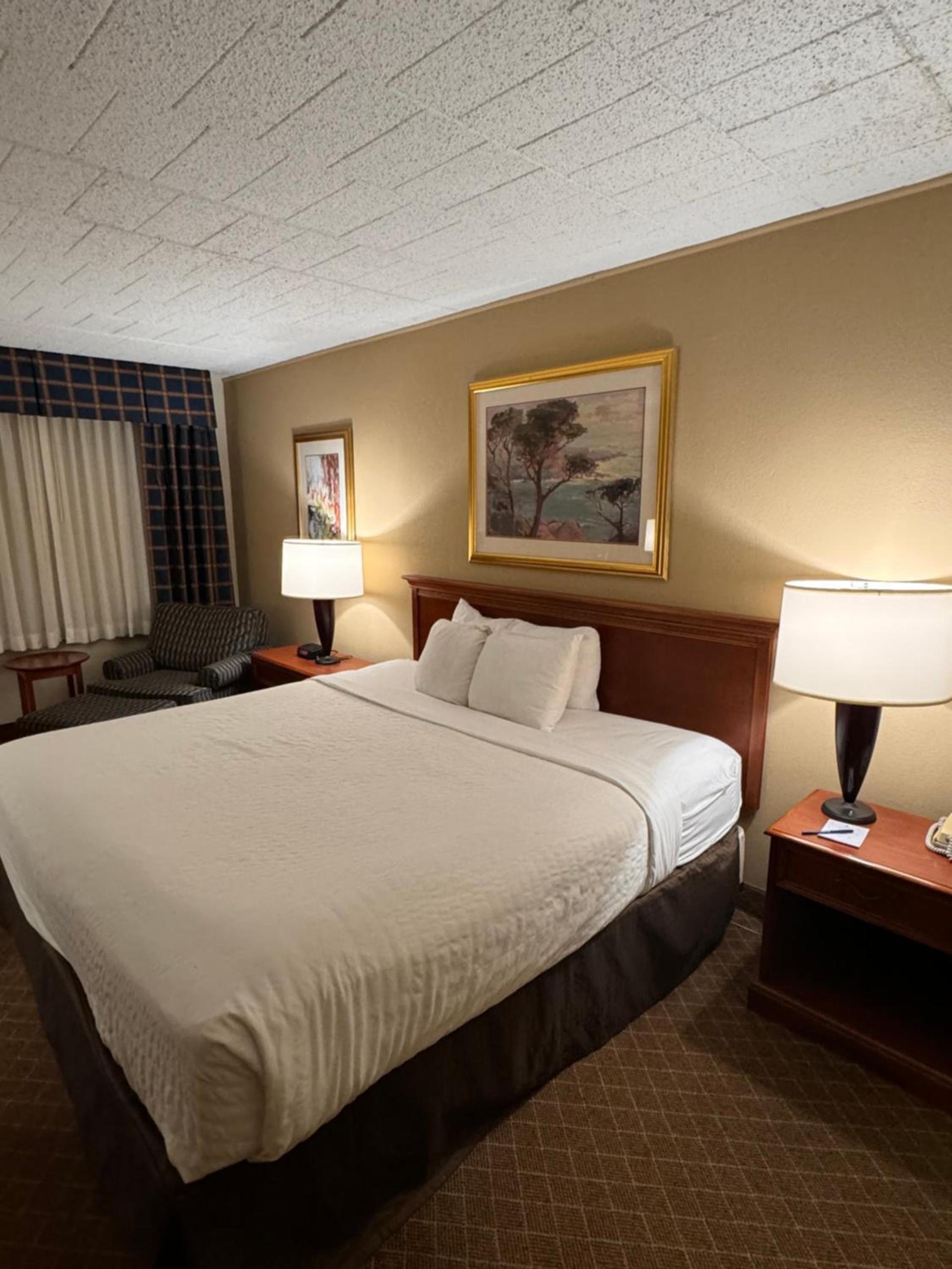 Clarion Inn Frederick Event Center photo 25