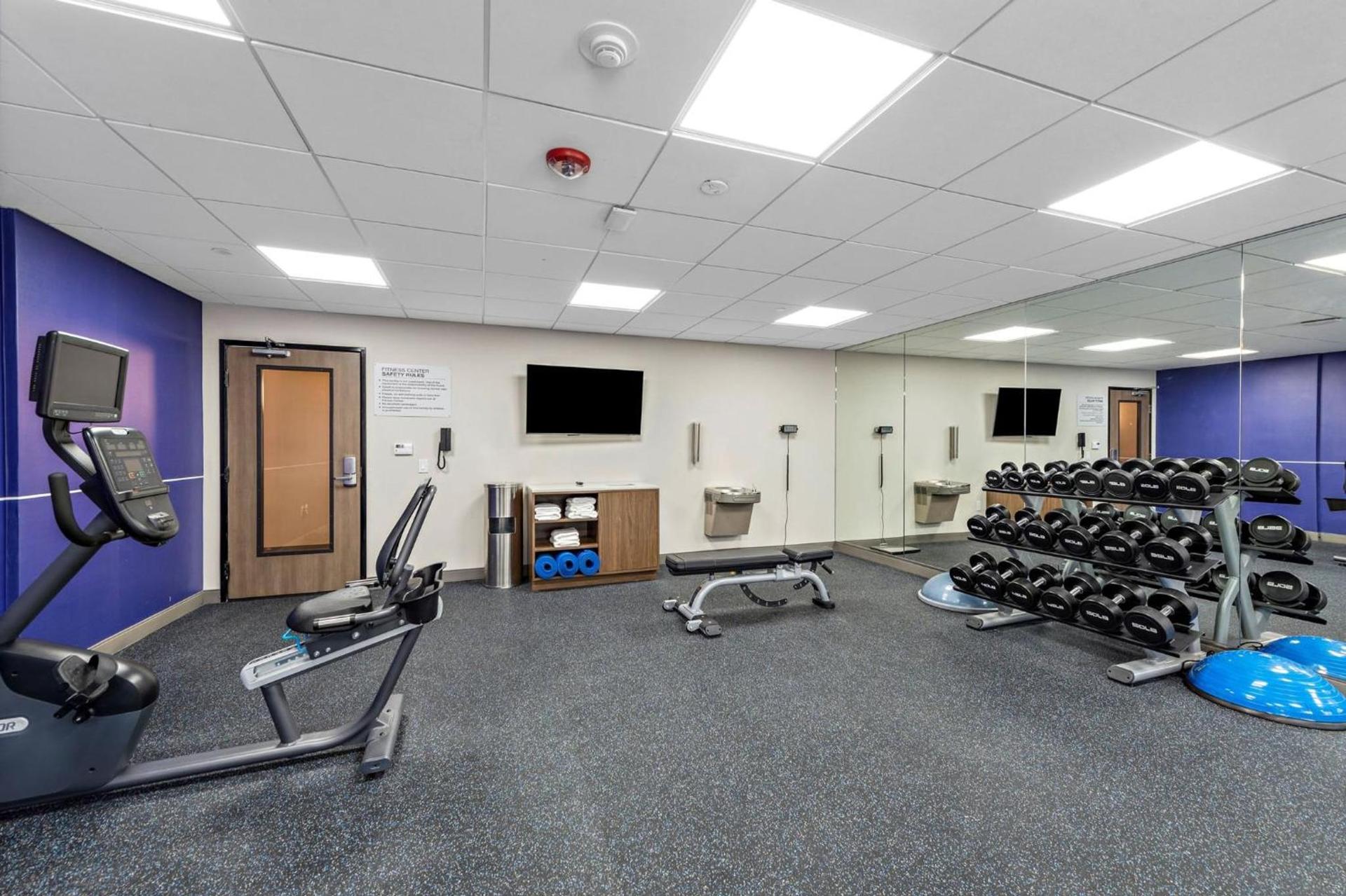 Holiday Inn Express La Mesa Near SDSU by IHG photo 41