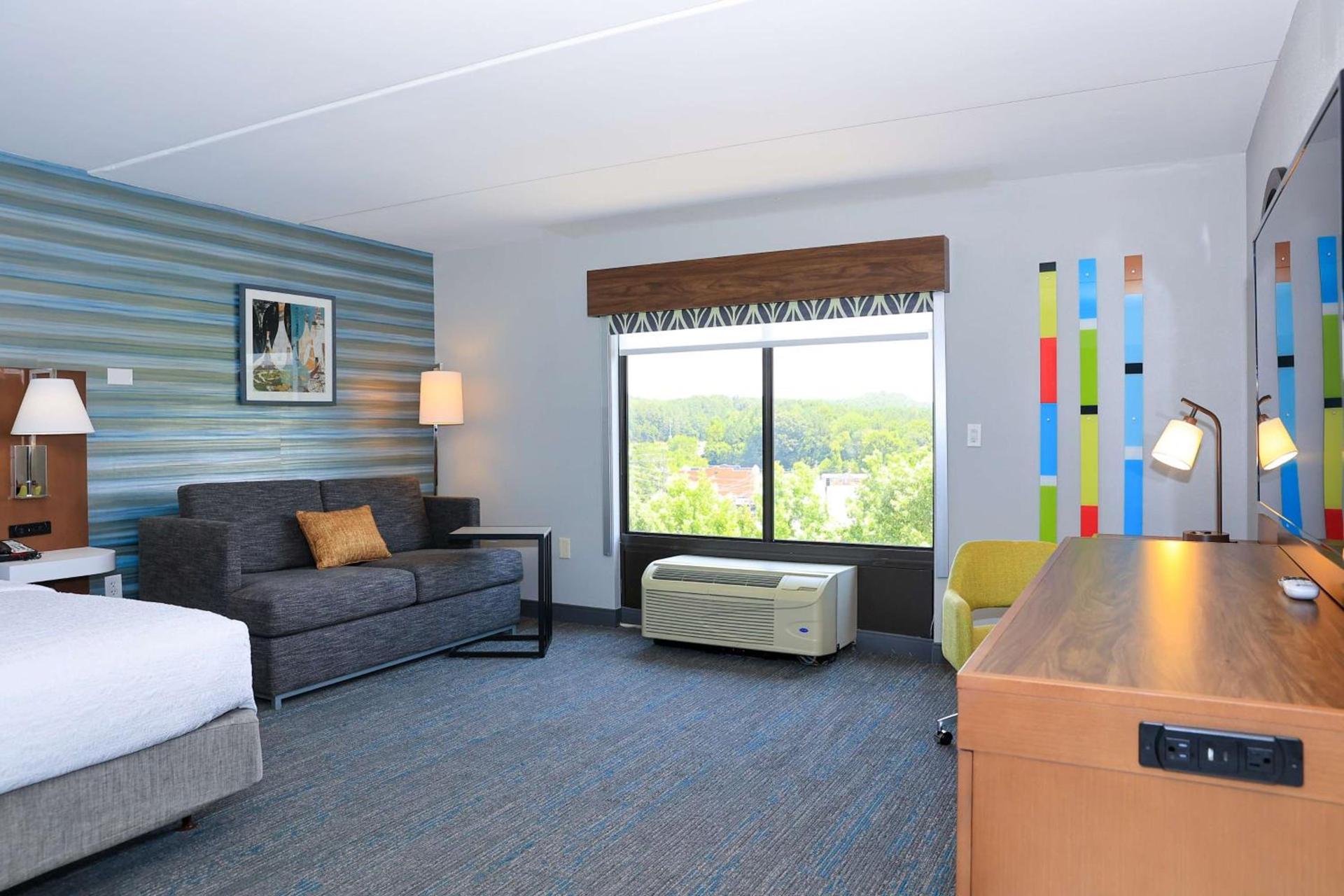 Hampton Inn Atlanta-Canton photo 10