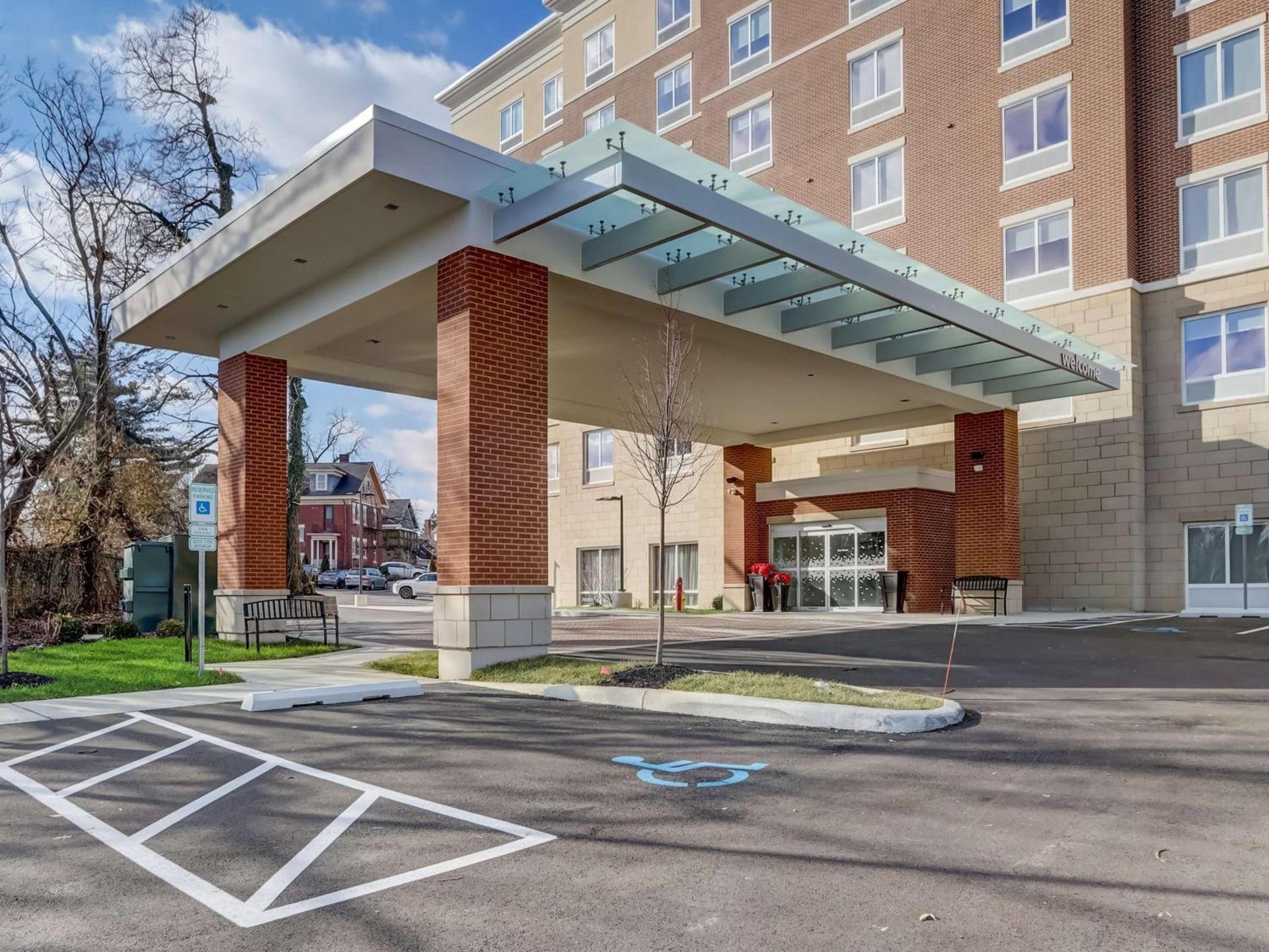 Hampton Inn & Suites Cincinnati Midtown Rookwood photo 4