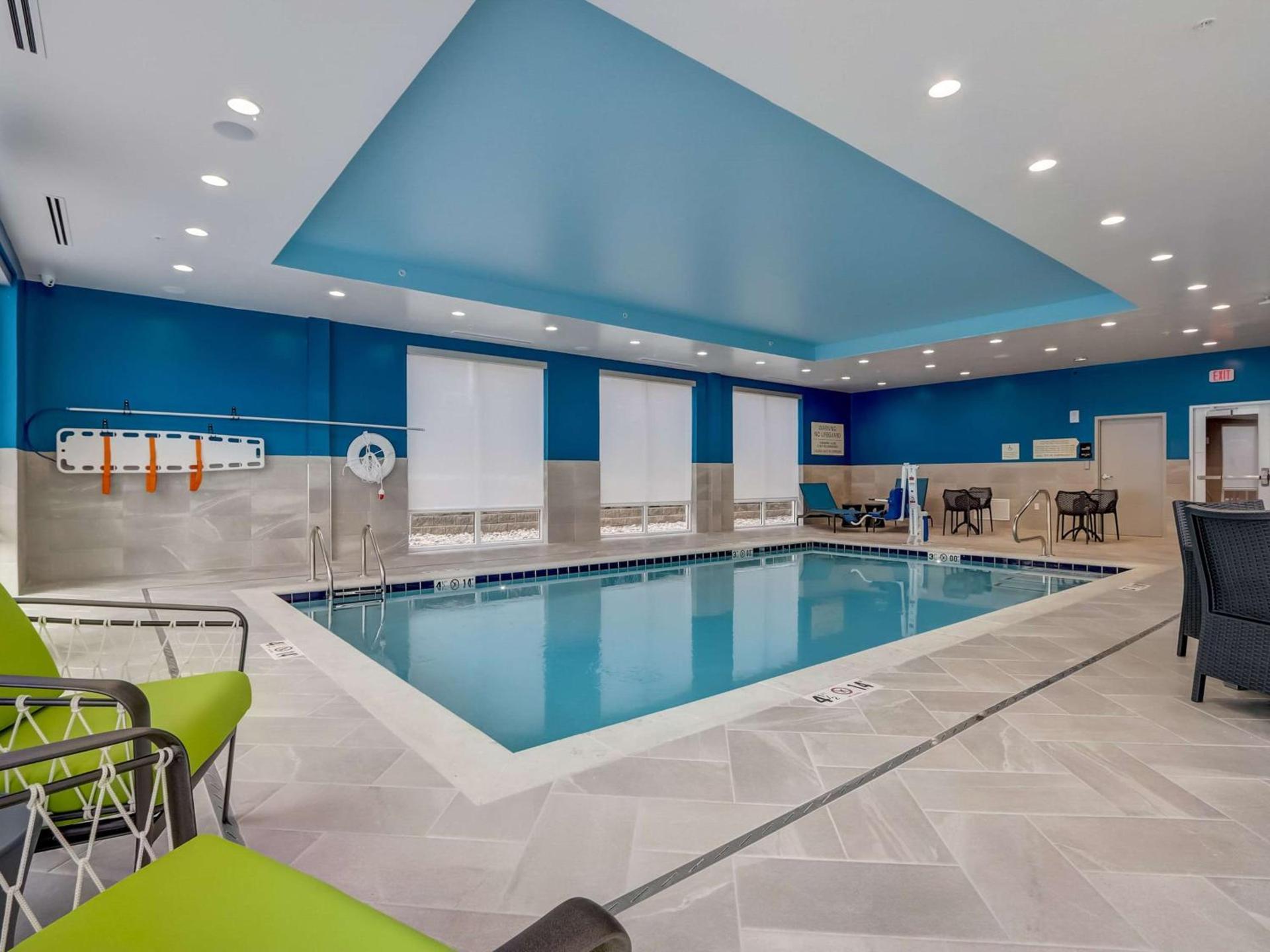 Hampton Inn & Suites Cincinnati Midtown Rookwood photo 12