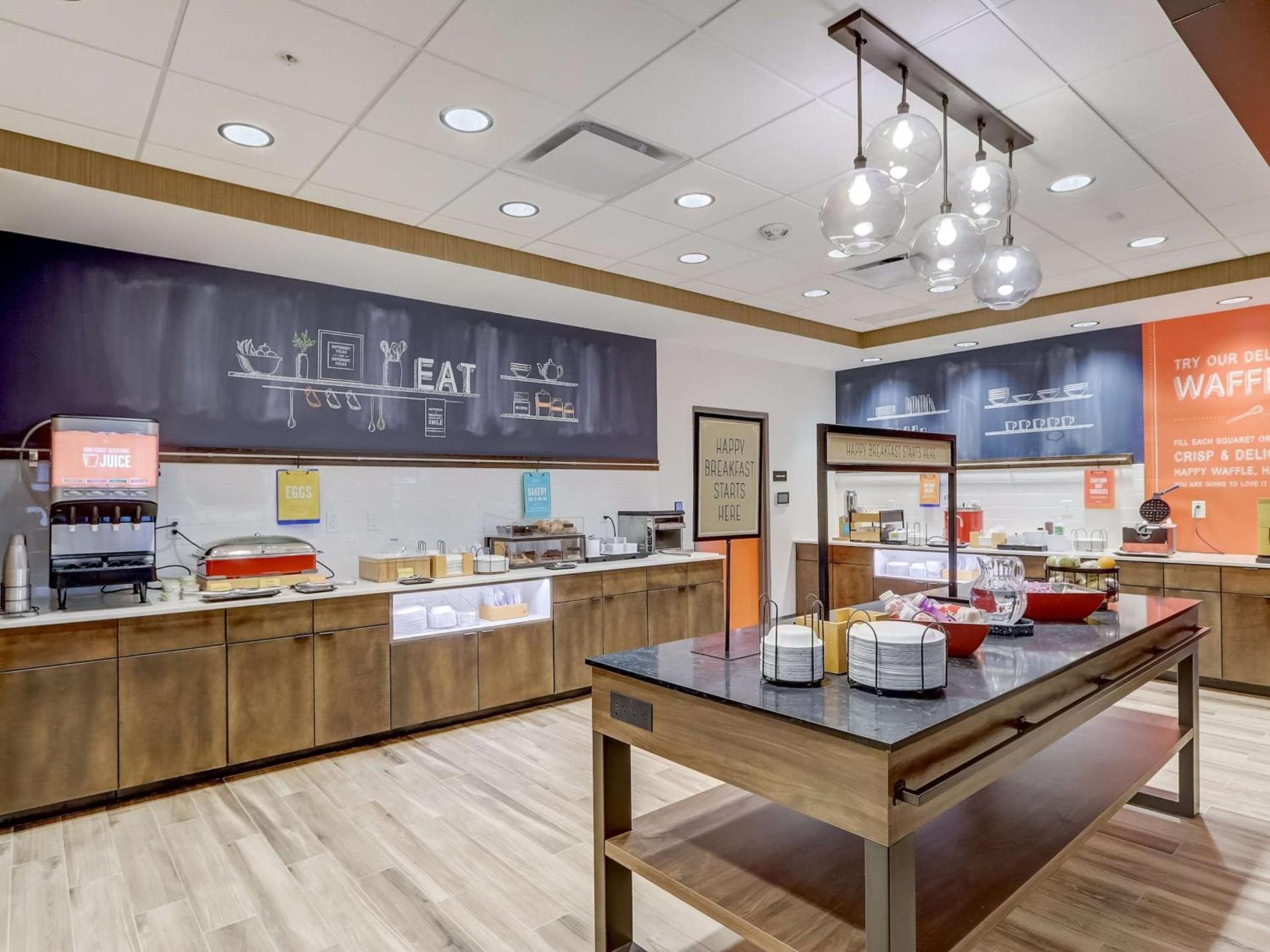 Hampton Inn & Suites Cincinnati Midtown Rookwood photo 18
