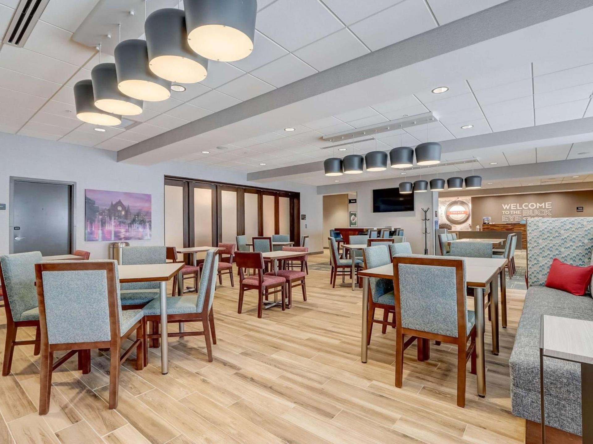 Hampton Inn & Suites Cincinnati Midtown Rookwood photo 19