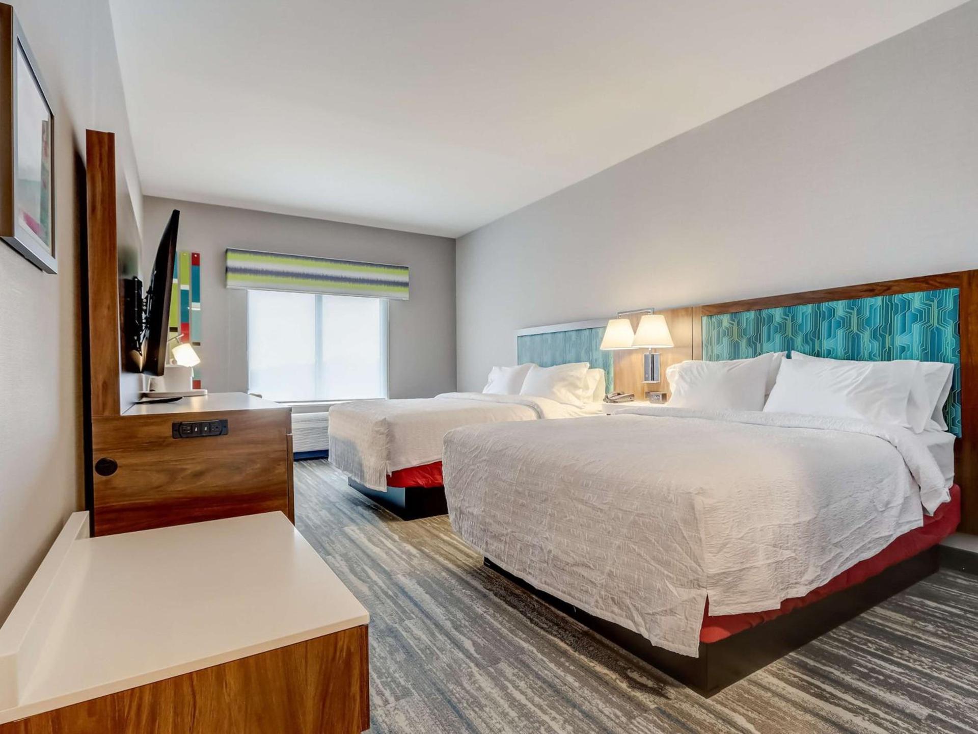 Hampton Inn & Suites Cincinnati Midtown Rookwood photo 33