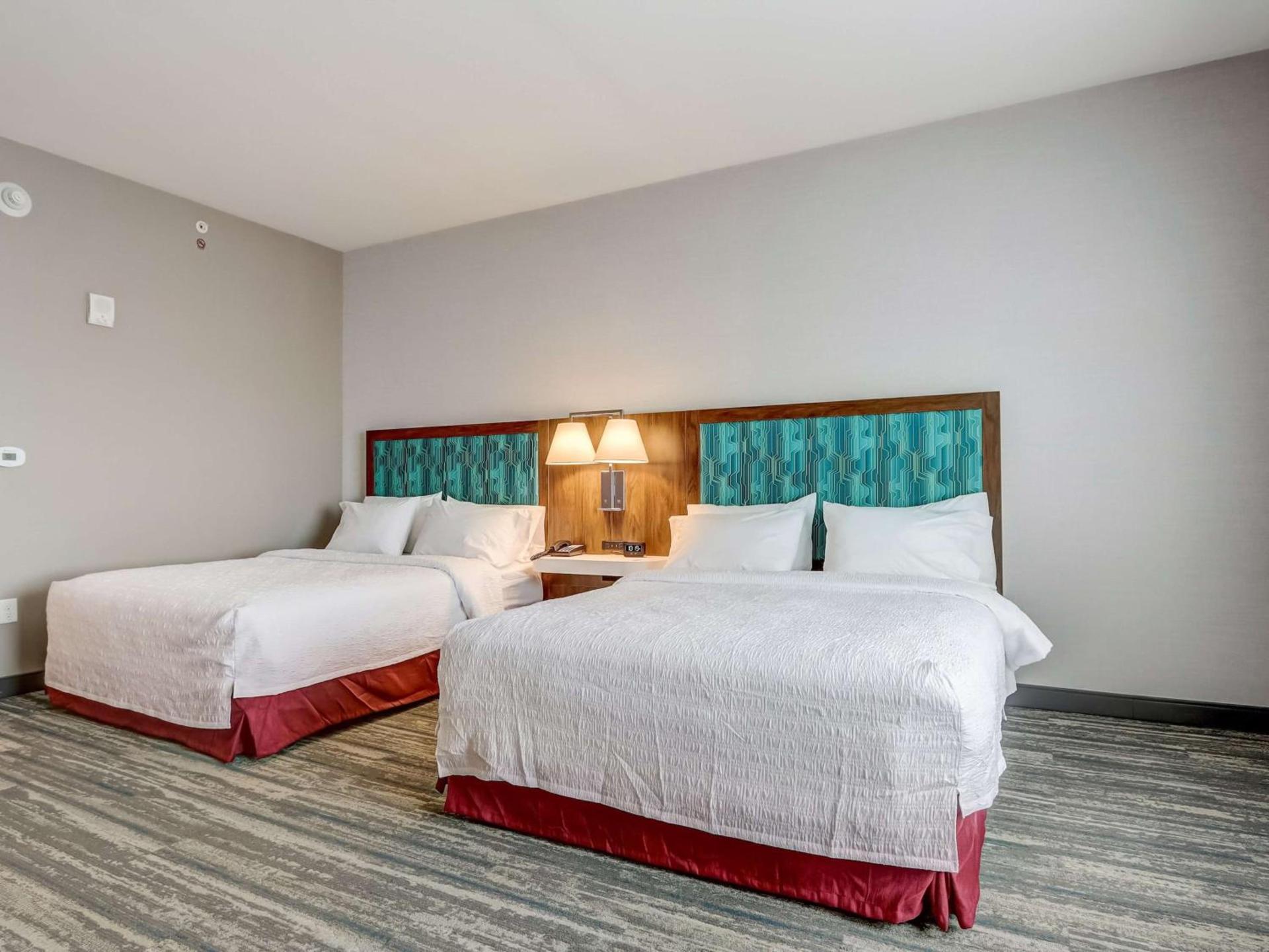 Hampton Inn & Suites Cincinnati Midtown Rookwood photo 52