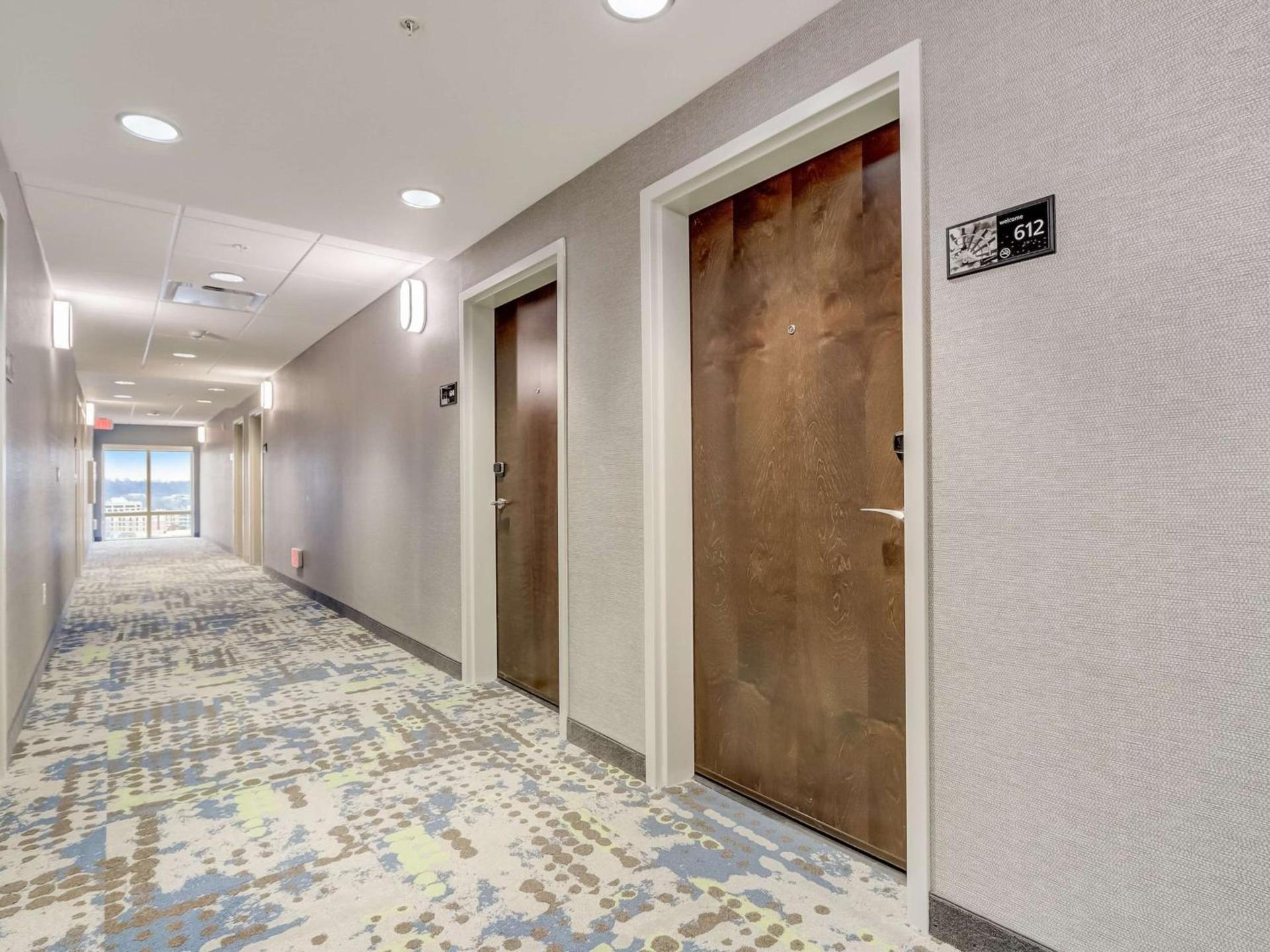 Hampton Inn & Suites Cincinnati Midtown Rookwood photo 53