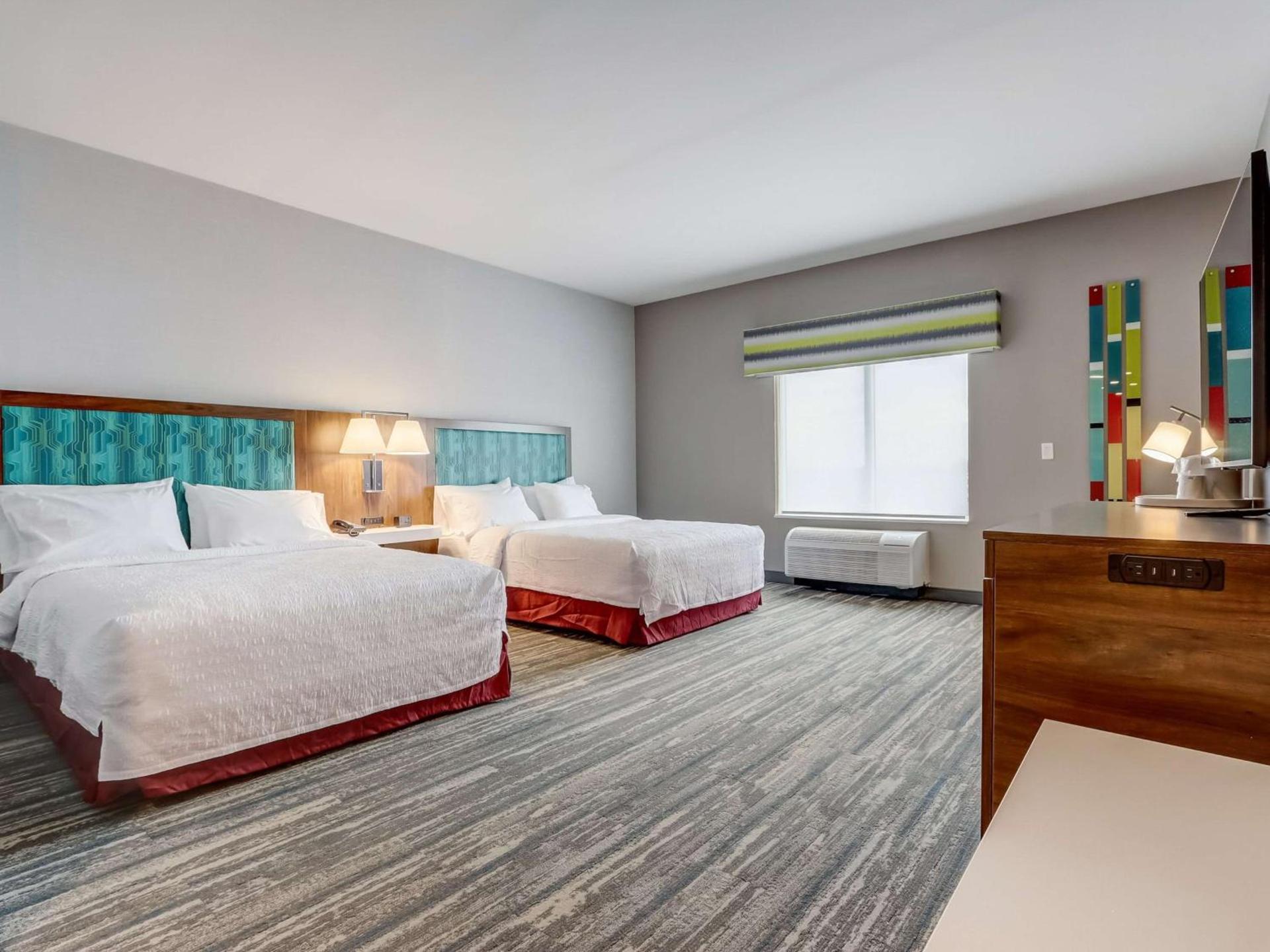 Hampton Inn & Suites Cincinnati Midtown Rookwood photo 58
