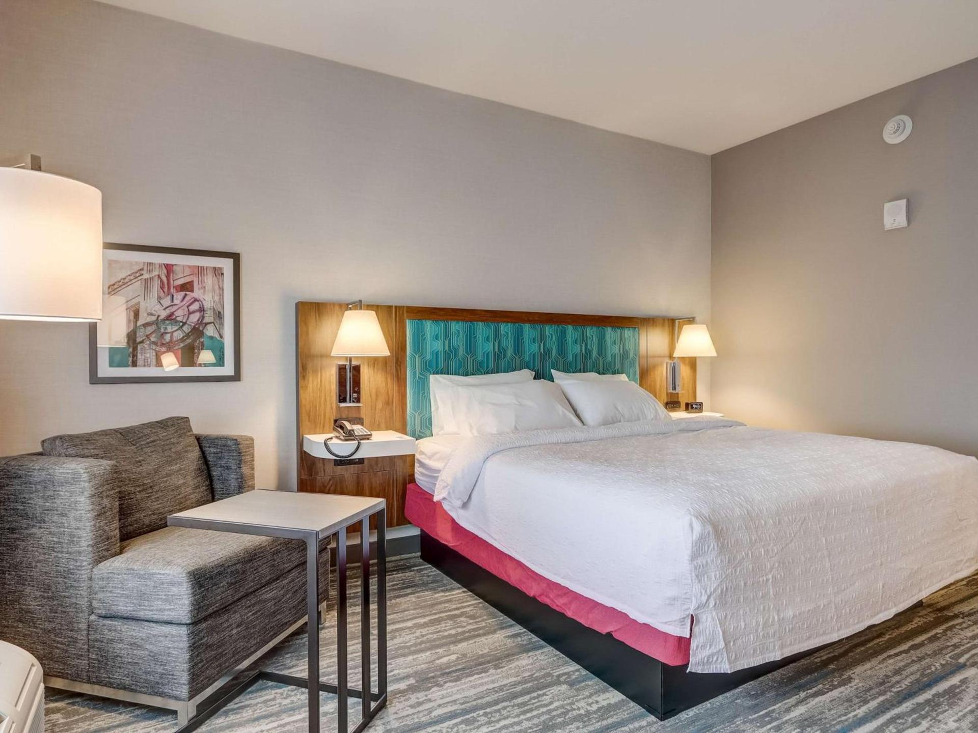 Hampton Inn & Suites Cincinnati Midtown Rookwood photo 61