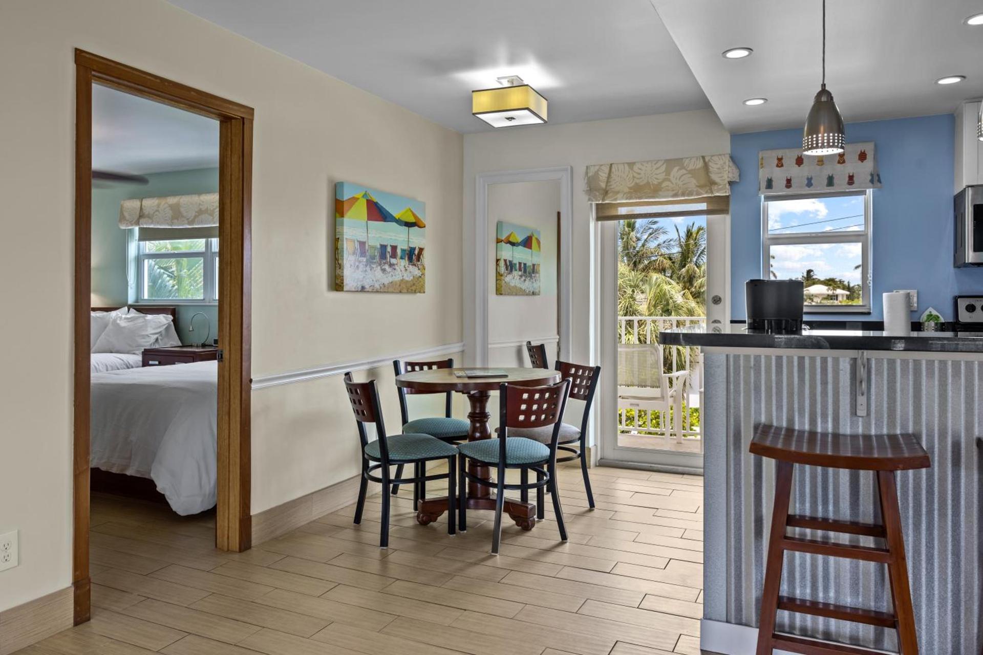 Sun Dek Beach House photo 37