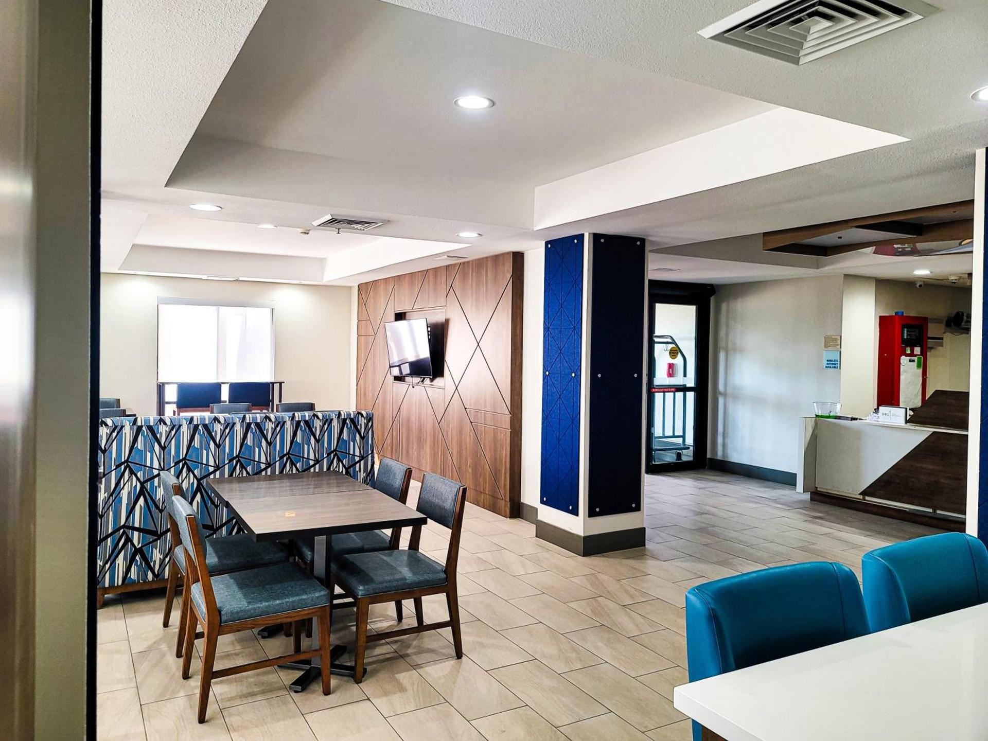 Holiday Inn Express Enid-Highway 412 by IHG photo 46