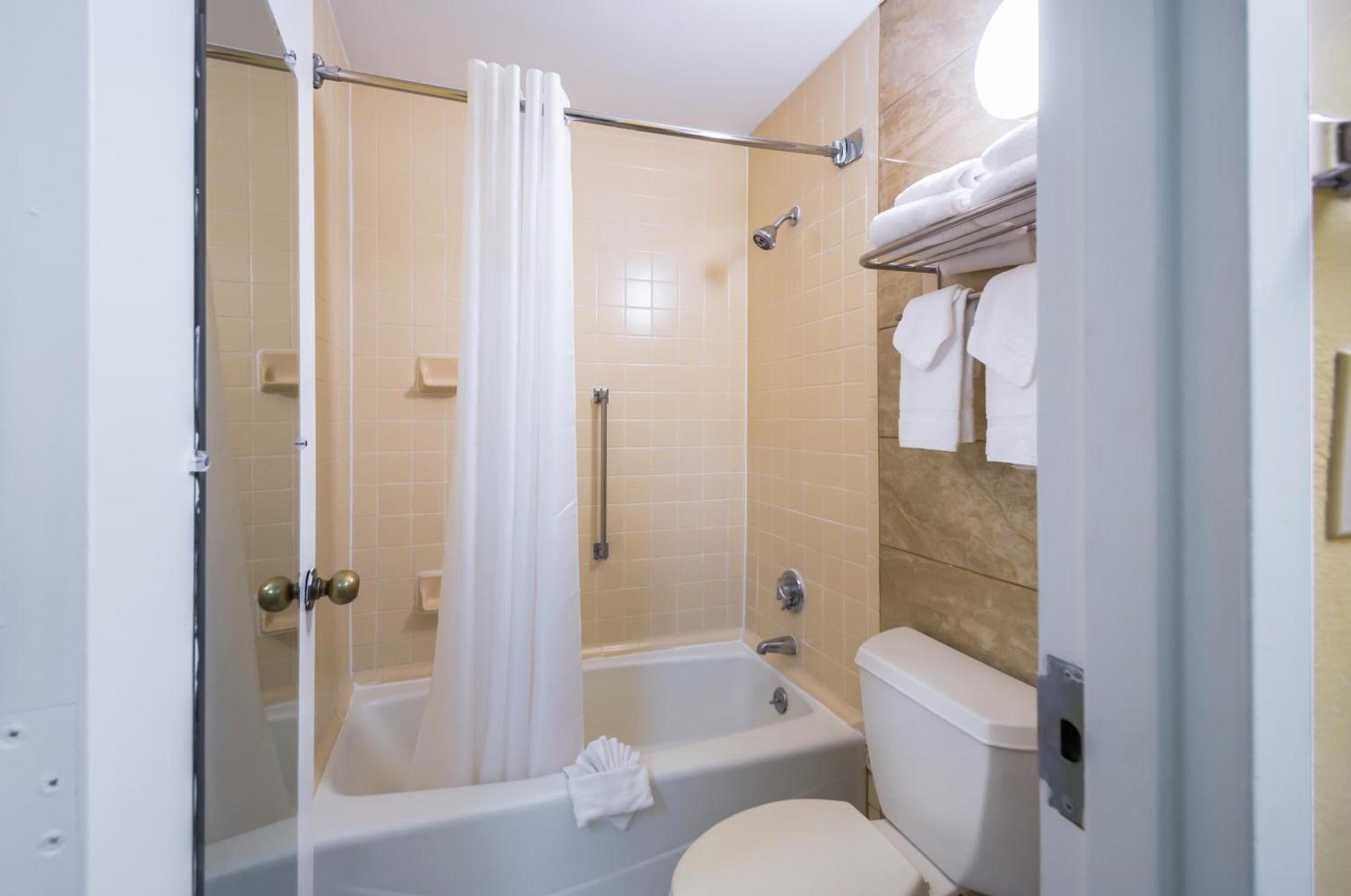 Quality Inn Fredericksburg-Central Park Area photo 42