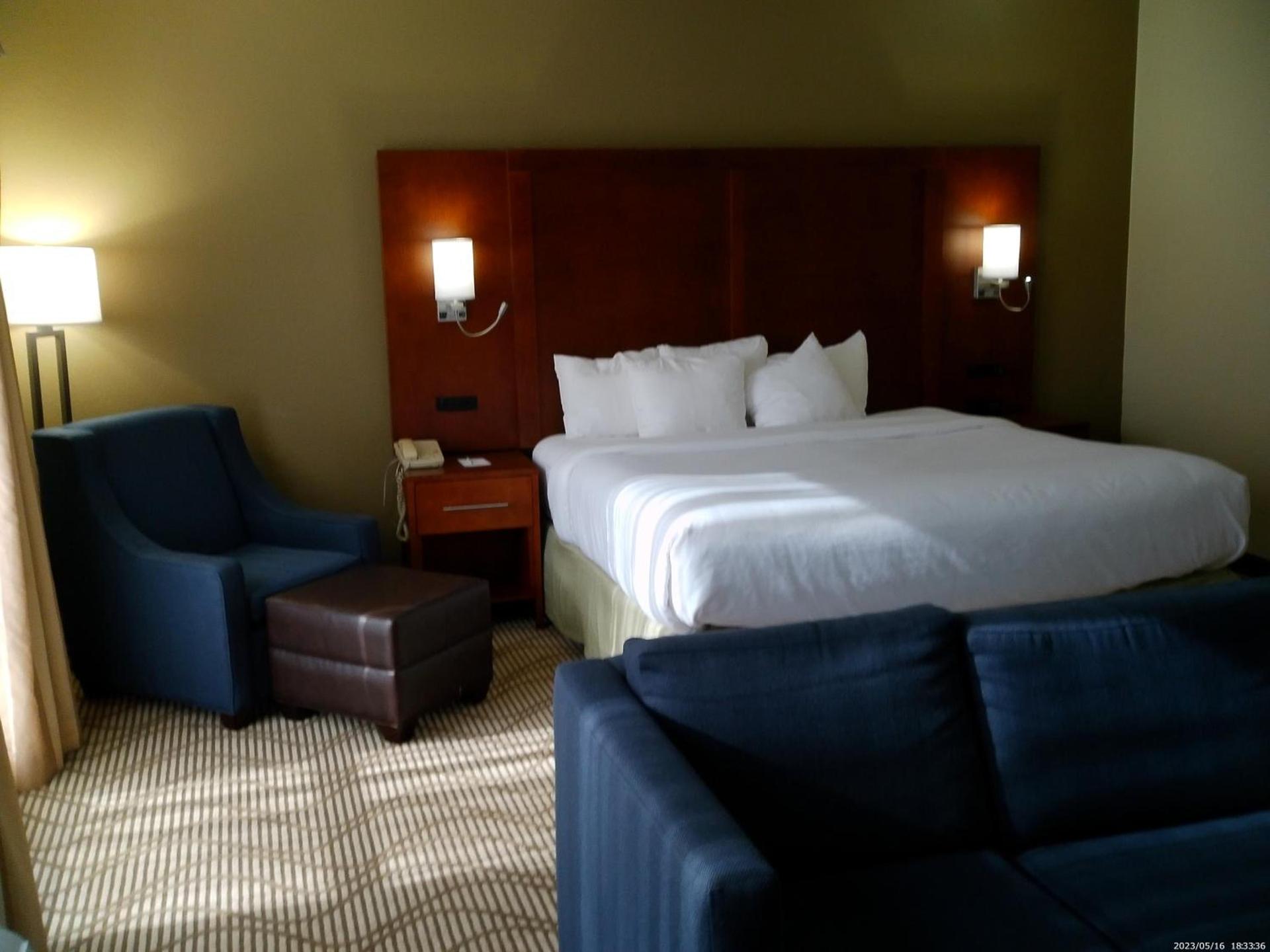 Wingate by Wyndham Buckhannon photo 8