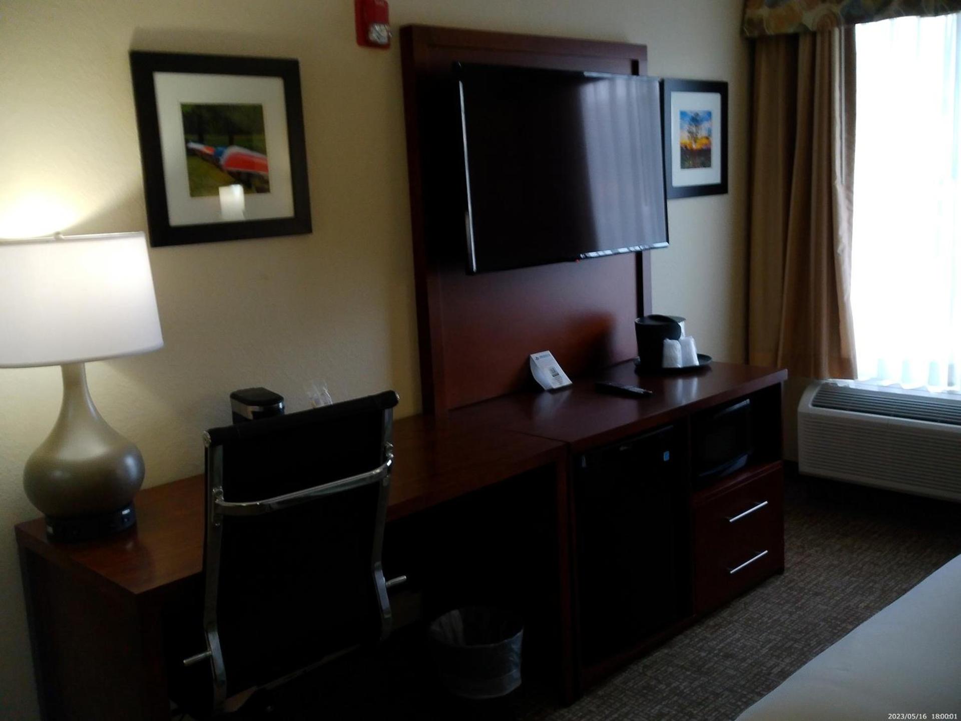 Wingate by Wyndham Buckhannon photo 13