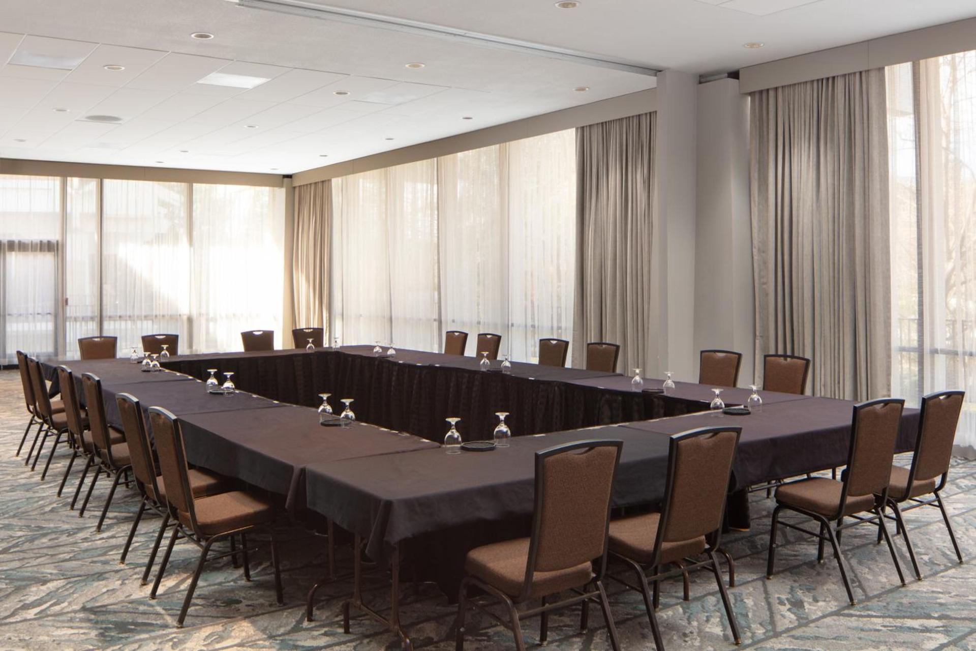DoubleTree By Hilton Sacramento photo 45