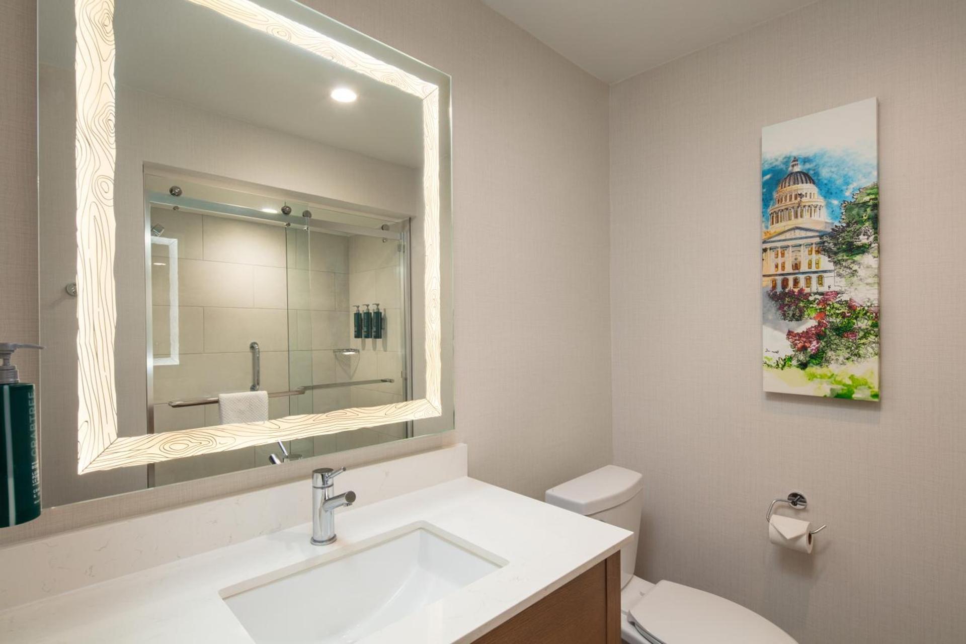 DoubleTree By Hilton Sacramento photo 63