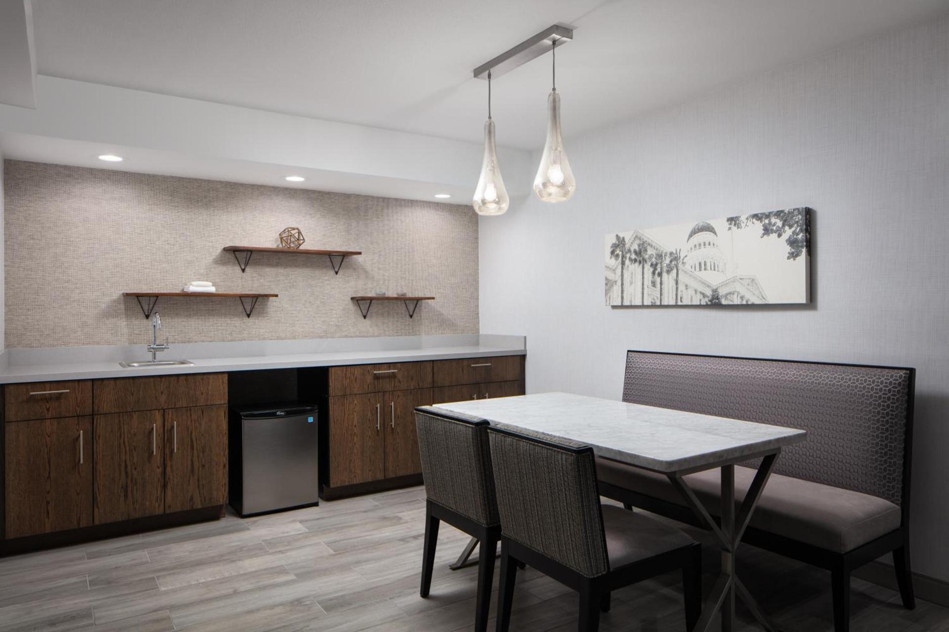 DoubleTree By Hilton Sacramento photo 69
