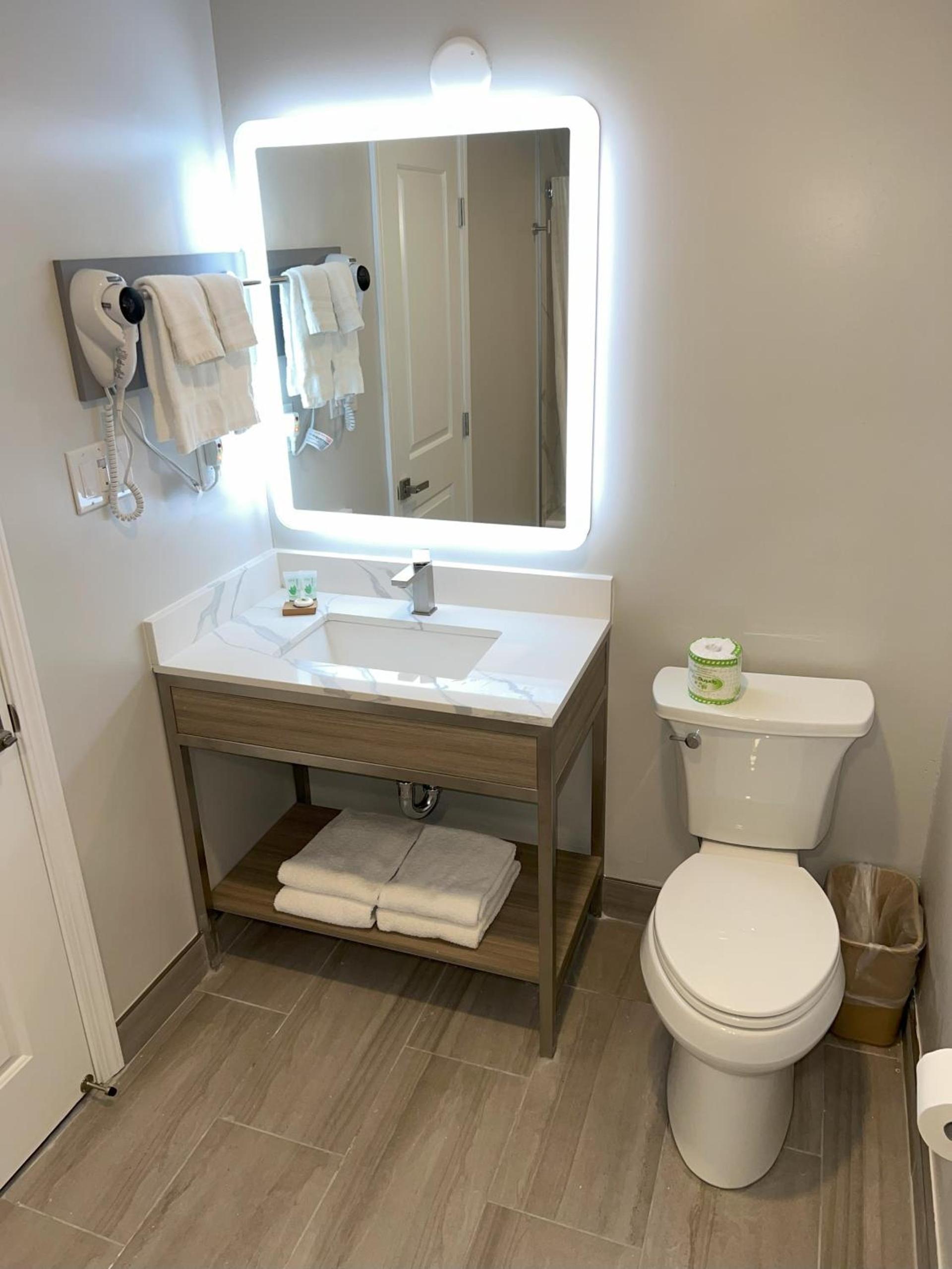 Francisco Bay Inn photo 4