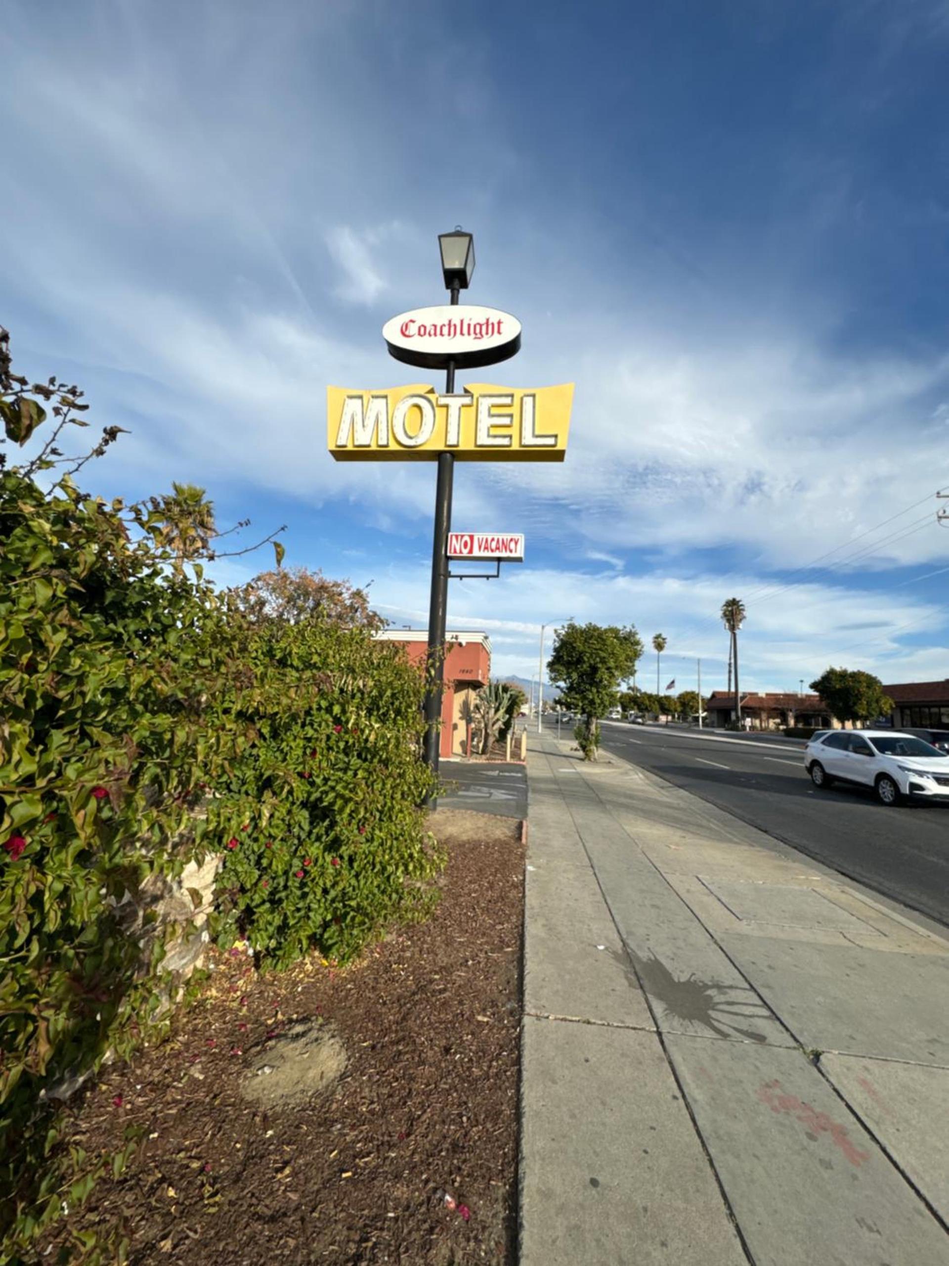 CoachLight Motel photo 1