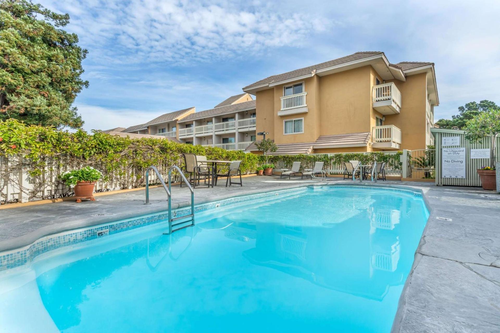 Best Western Plus Monterey Inn photo 4