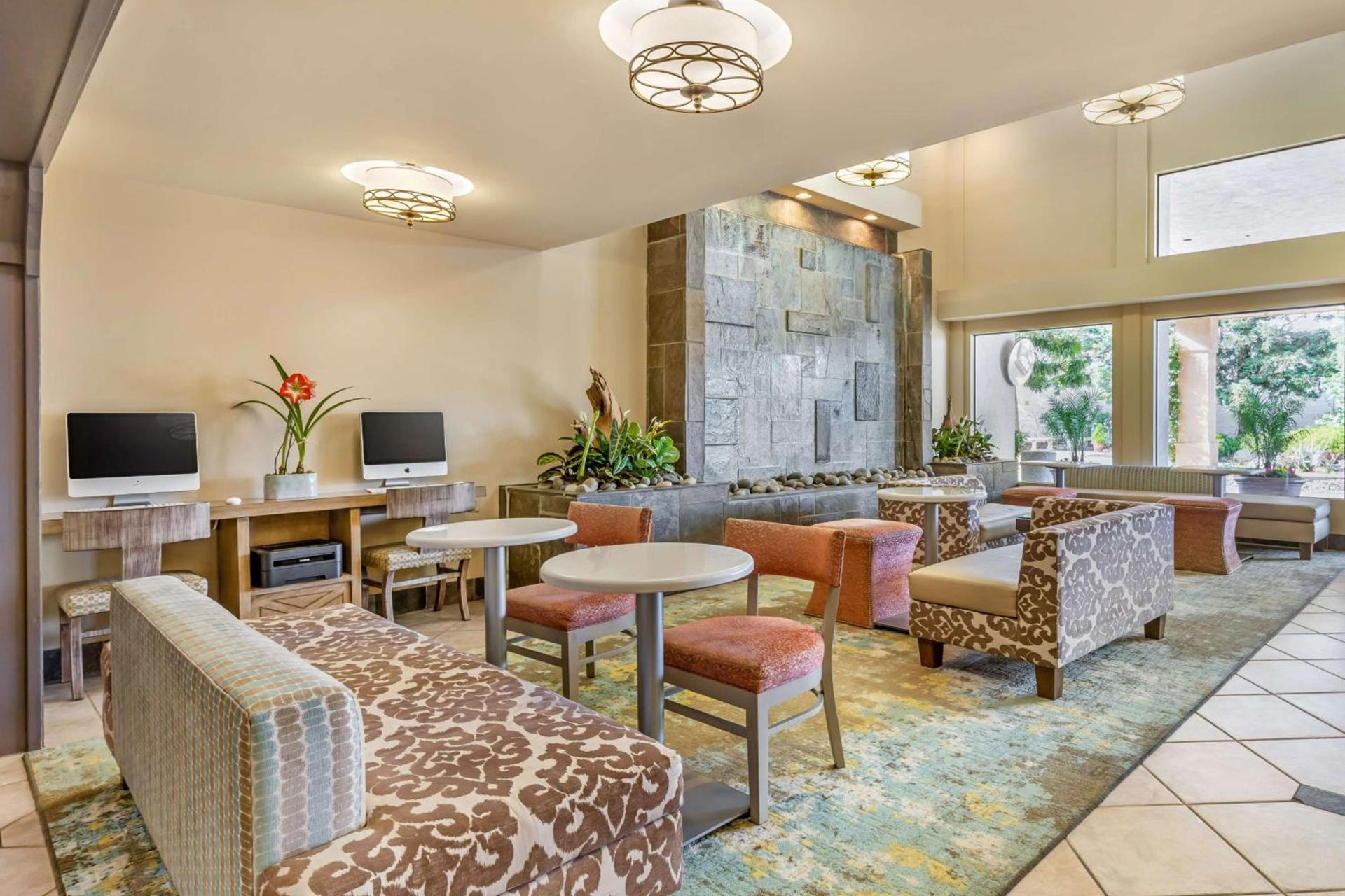 Best Western Plus Monterey Inn photo 11