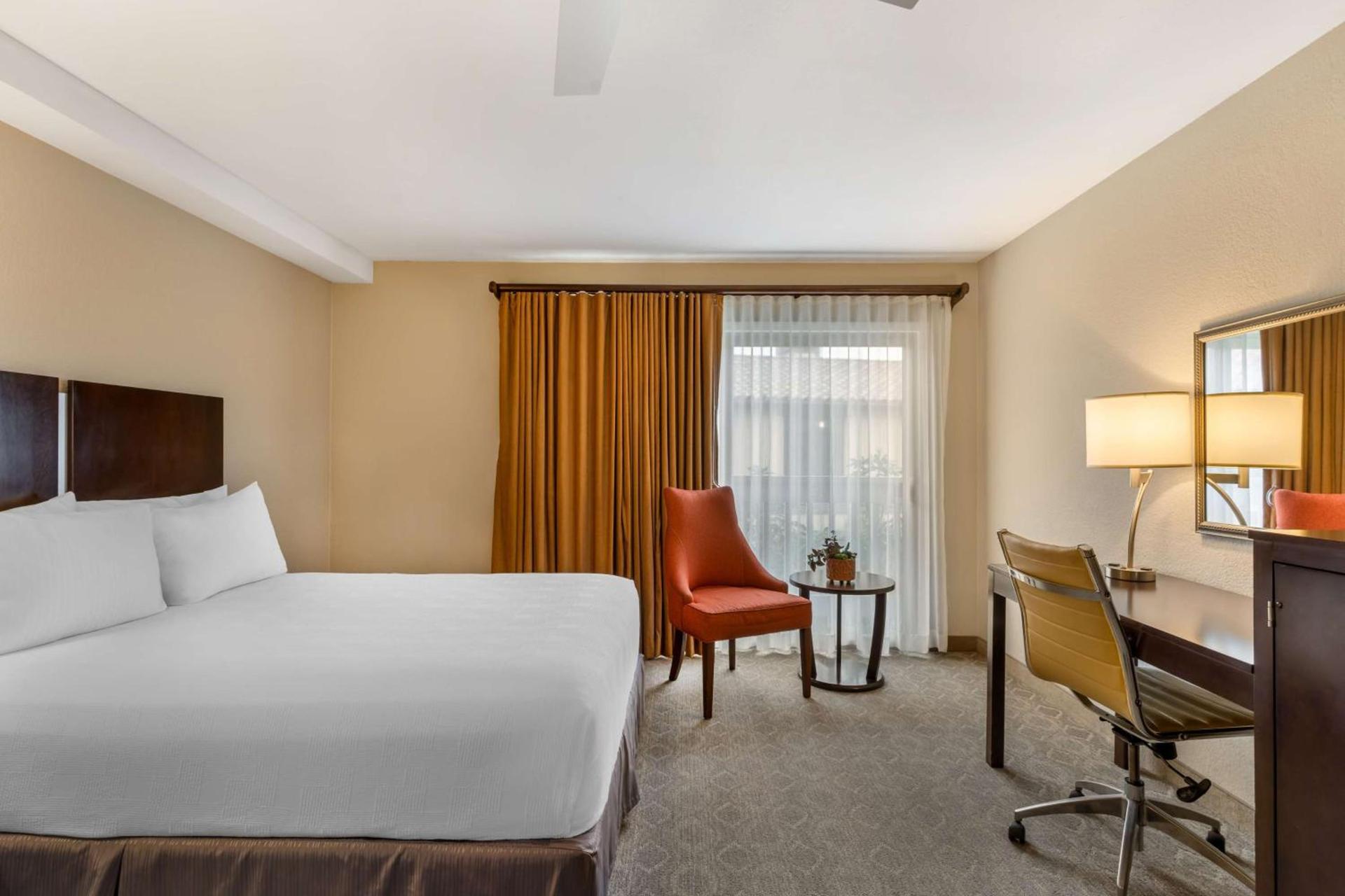 Best Western Plus Monterey Inn photo 18