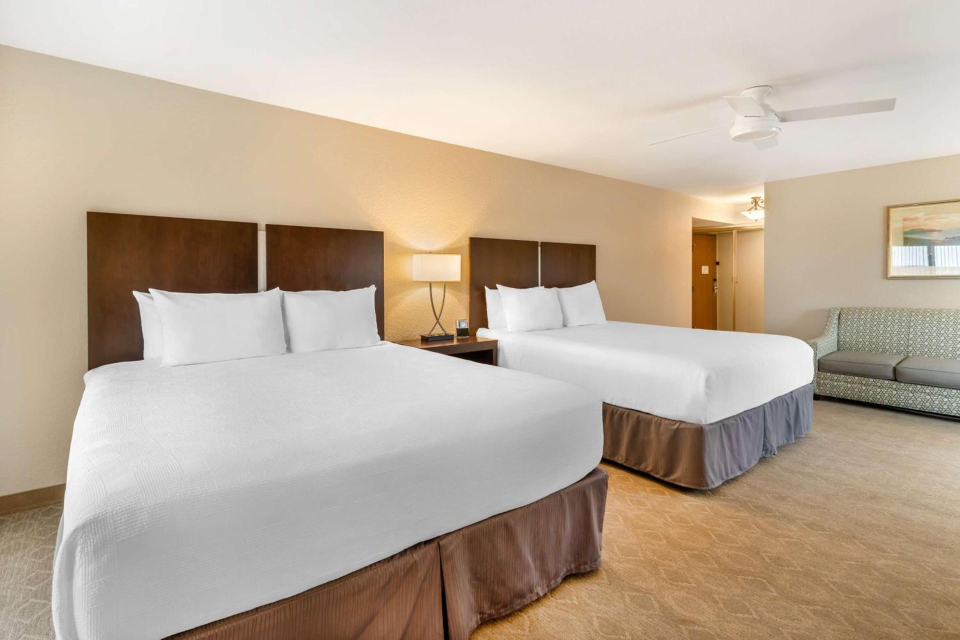 Best Western Plus Monterey Inn photo 25