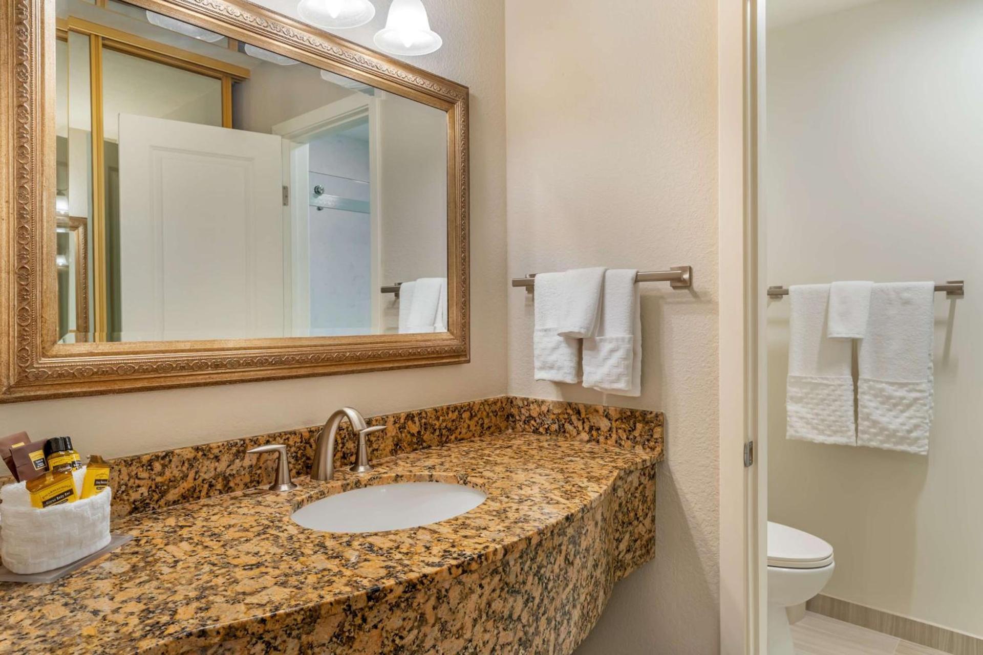Best Western Plus Monterey Inn photo 49