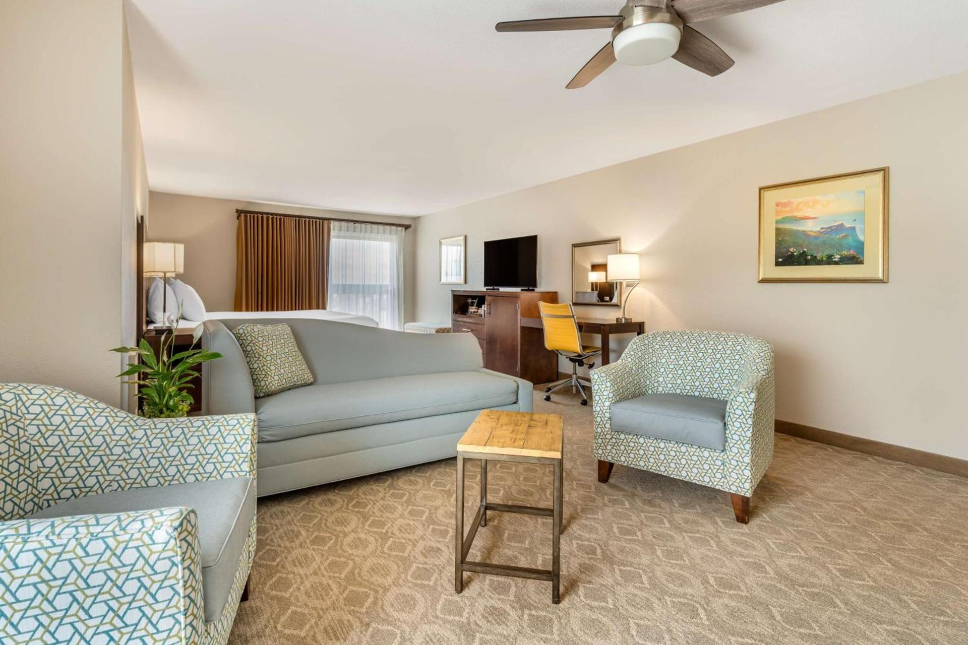 Best Western Plus Monterey Inn photo 6