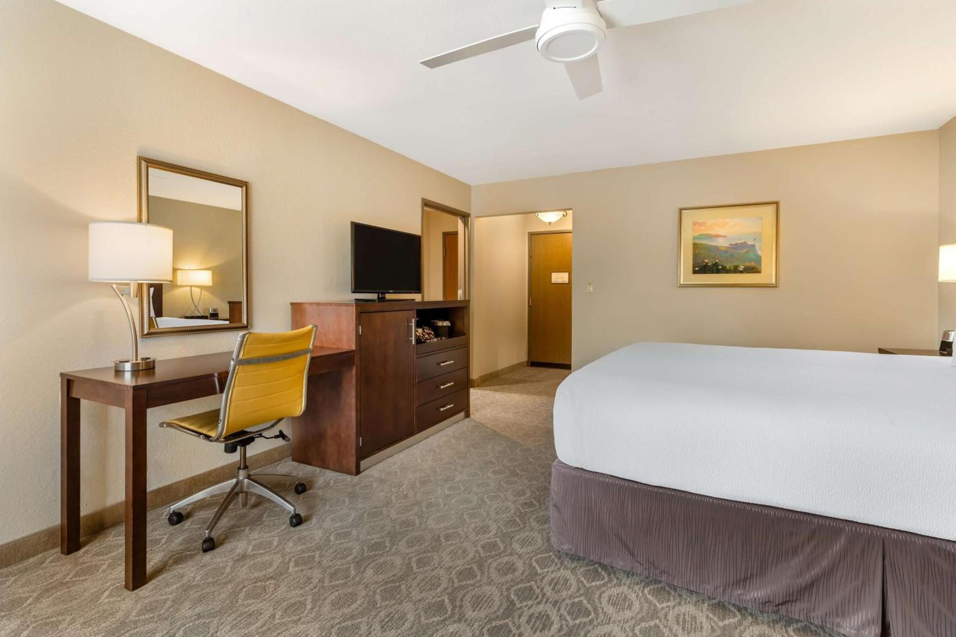Best Western Plus Monterey Inn photo 45