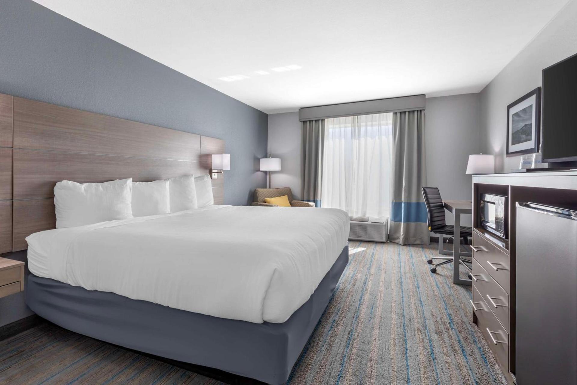 Best Western Plus Stephenville Inn photo 34