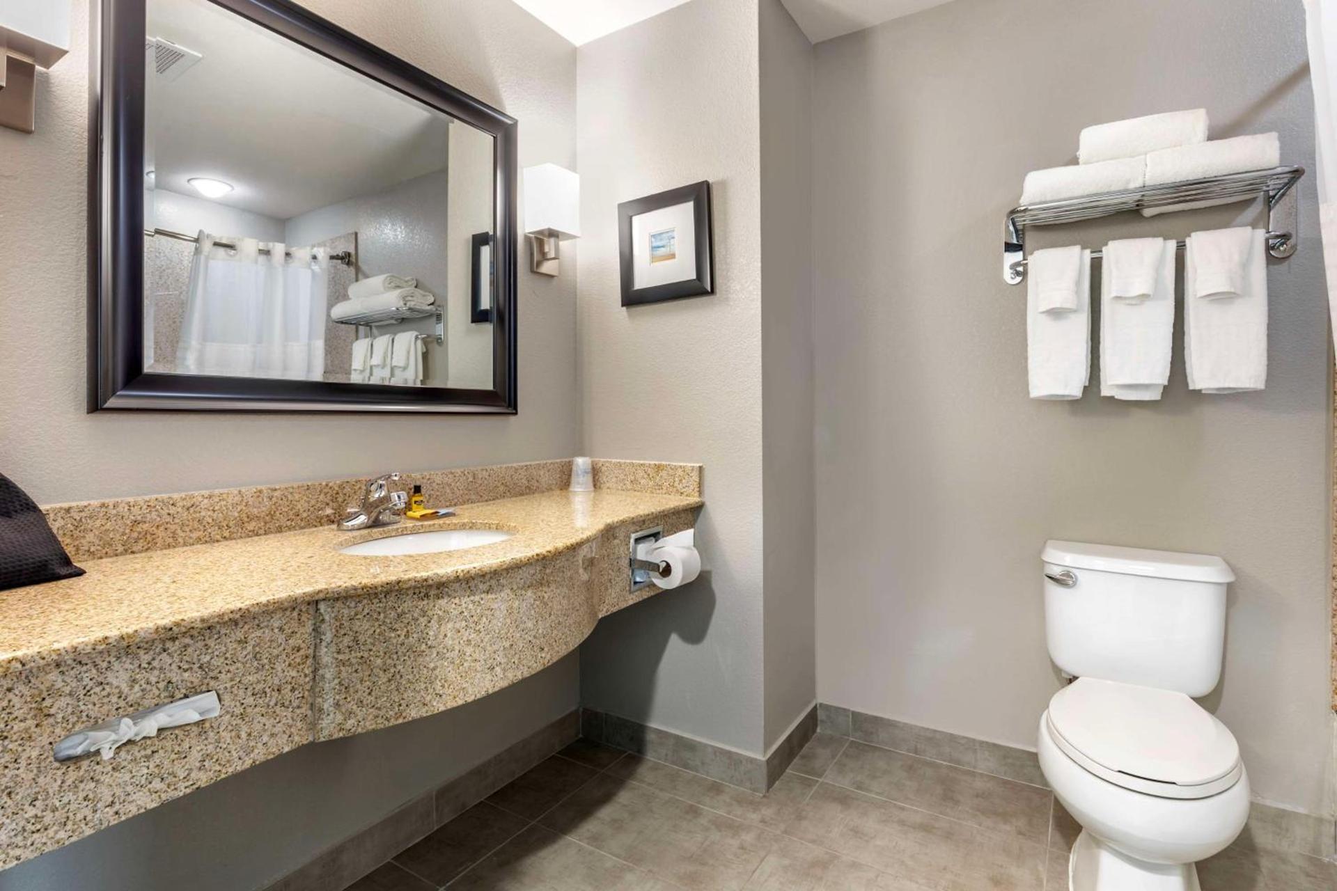 Best Western Plus Stephenville Inn photo 10
