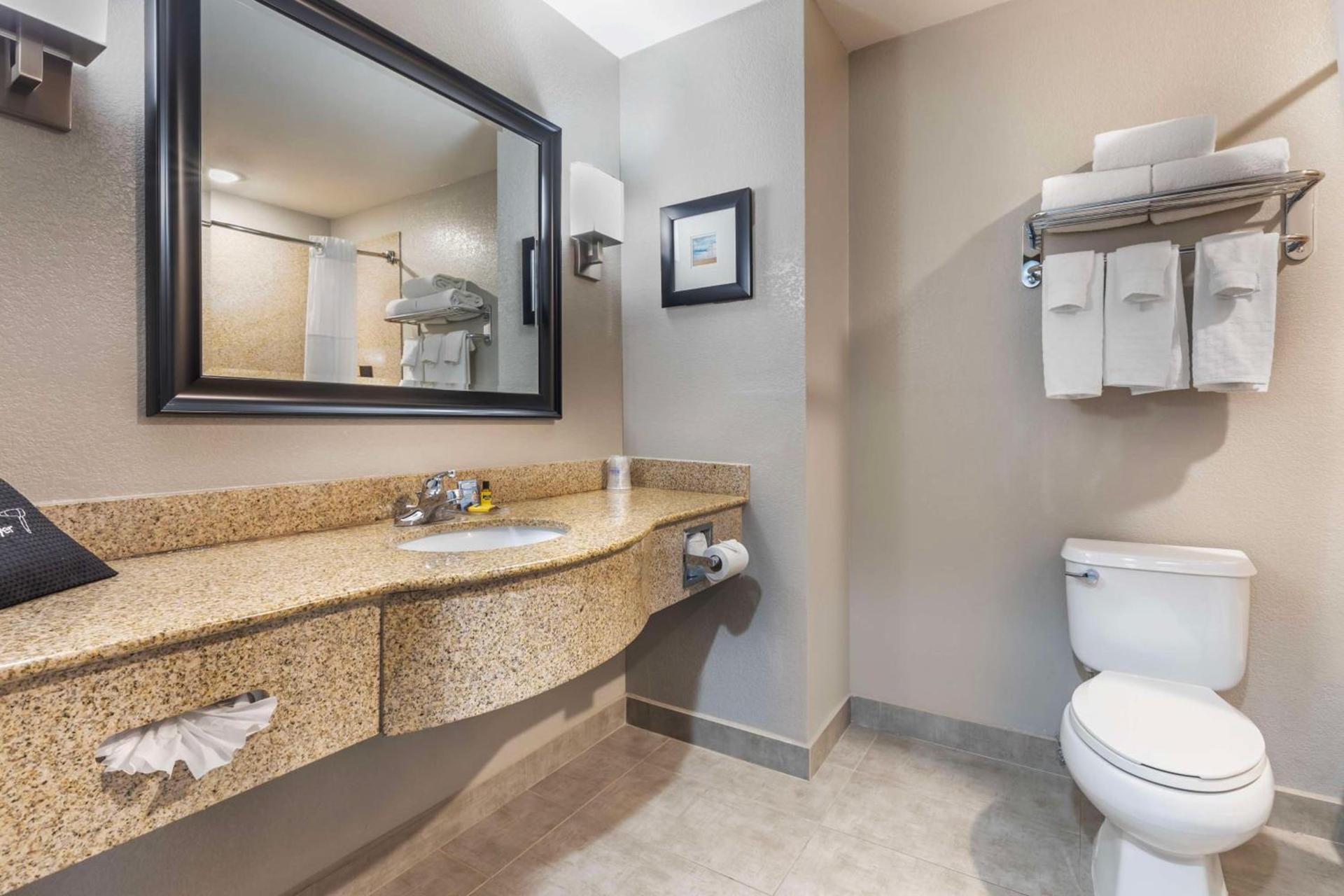 Best Western Plus Stephenville Inn photo 14
