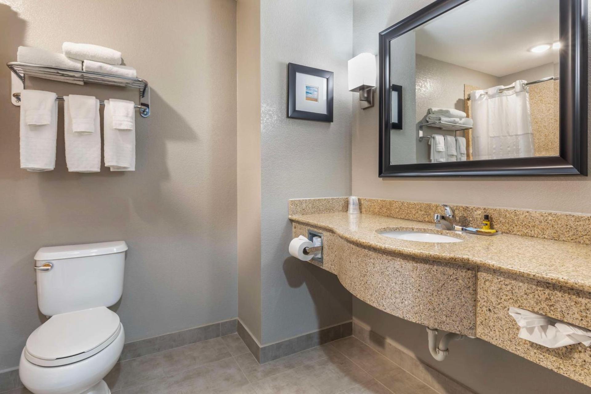 Best Western Plus Stephenville Inn photo 18