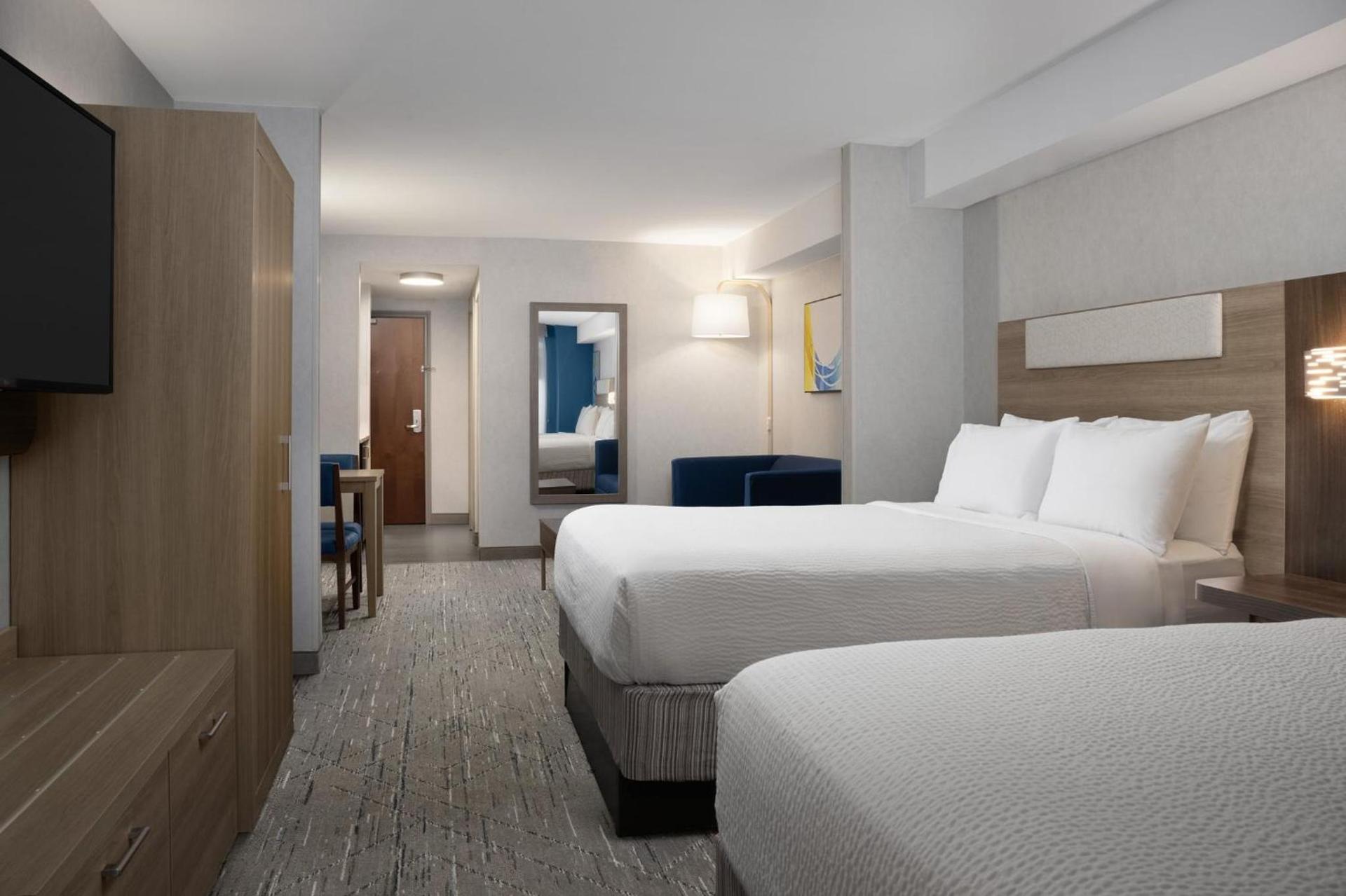 Holiday Inn Express & Suites Alexandria - Fort Belvoir by IHG photo 23