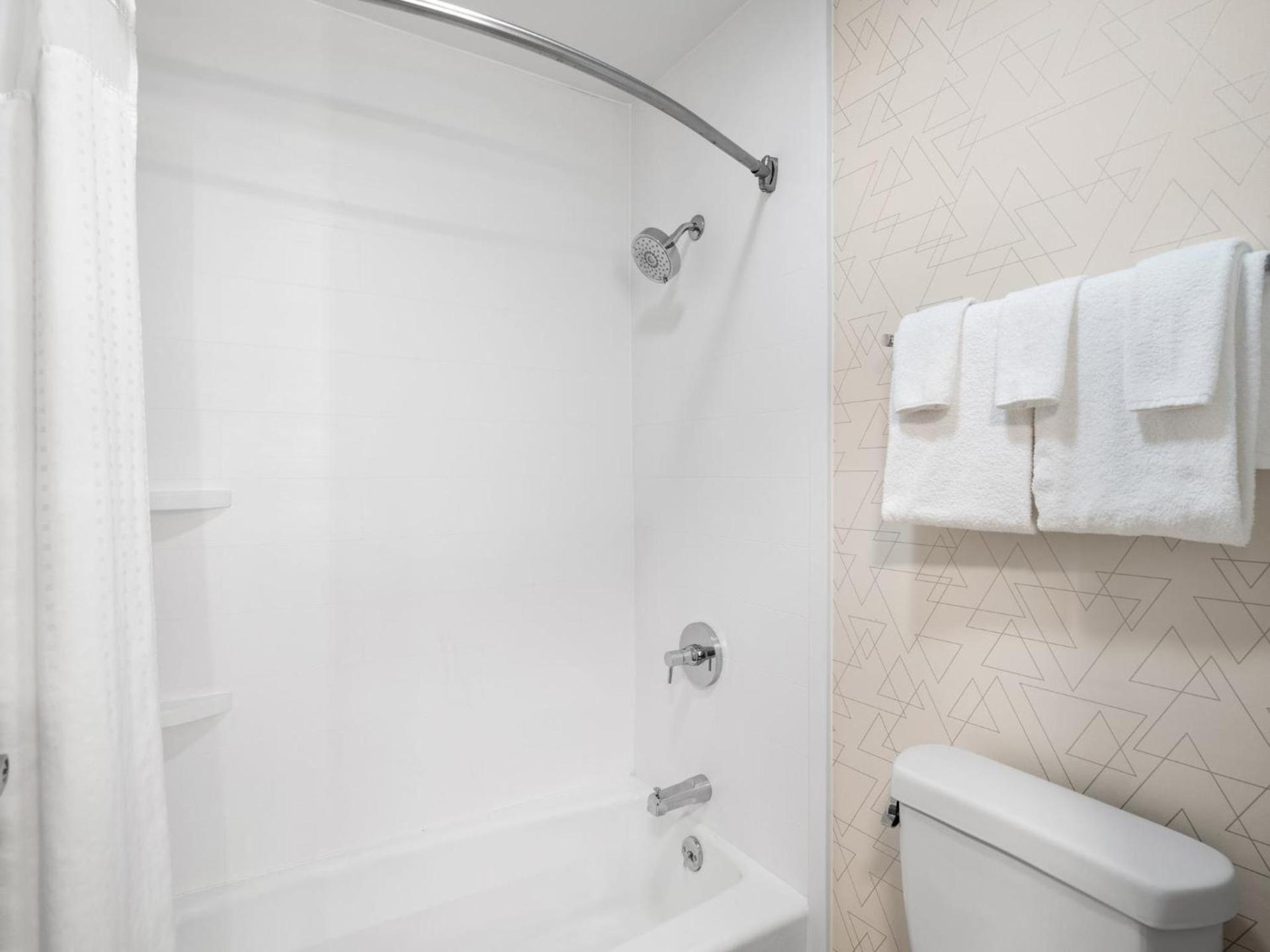 Holiday Inn Express Meadville (I-79 Exit 147a) by IHG photo 21