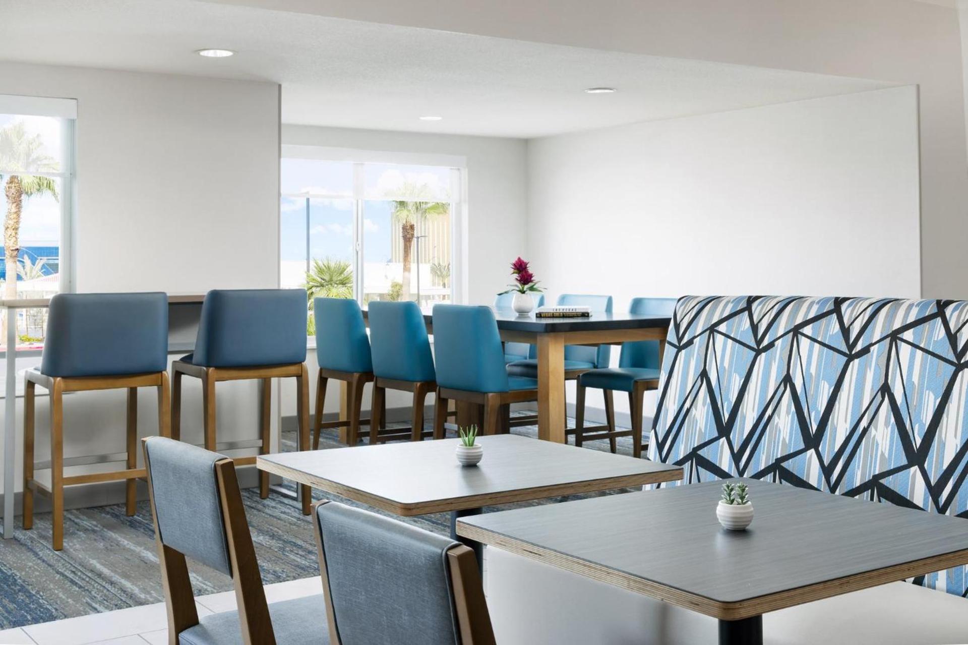 Holiday Inn Express Las Vegas Stadium Area by IHG photo 38