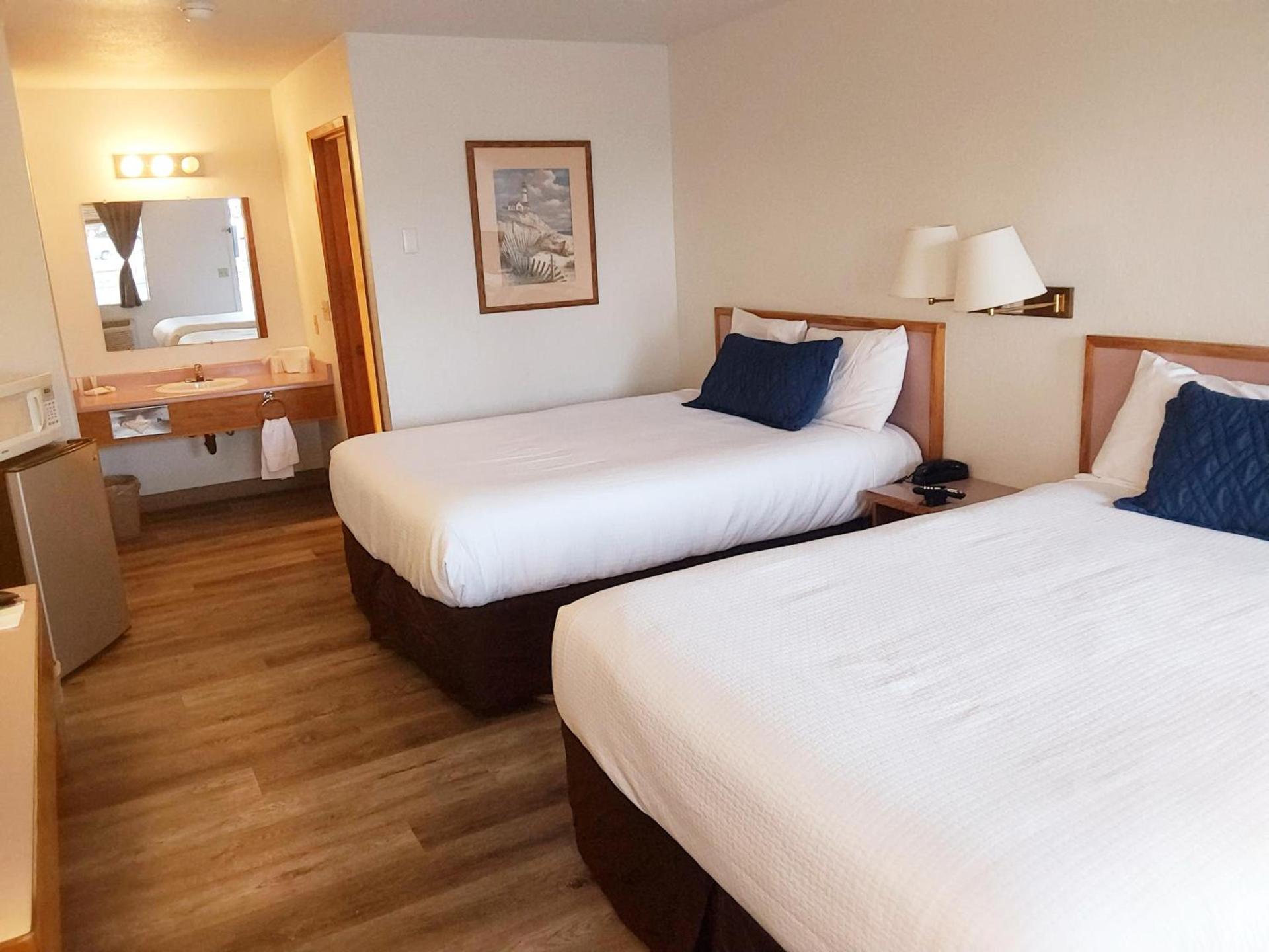 Harbor Inn photo 6