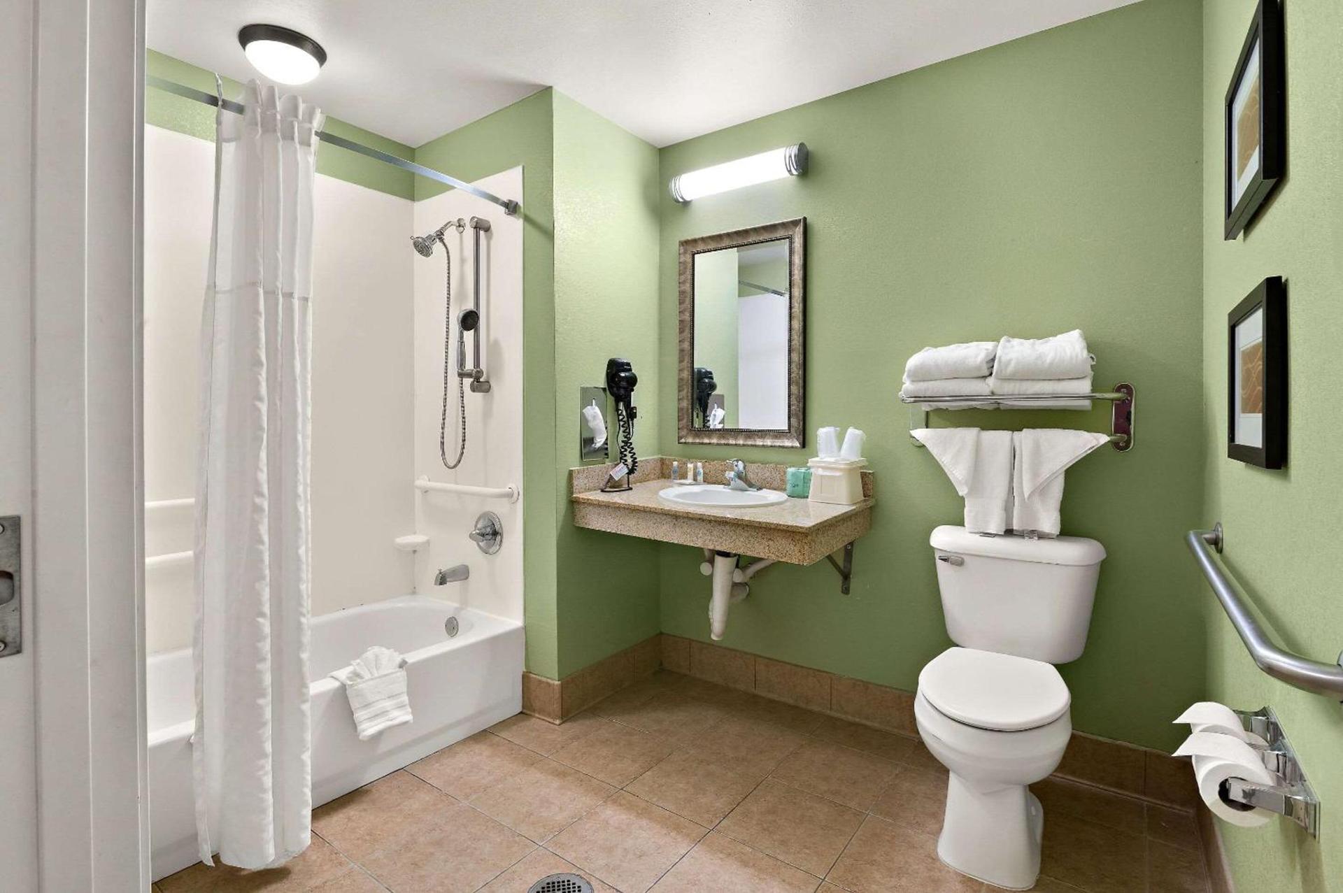 Comfort Inn New Orleans Airport South photo 23