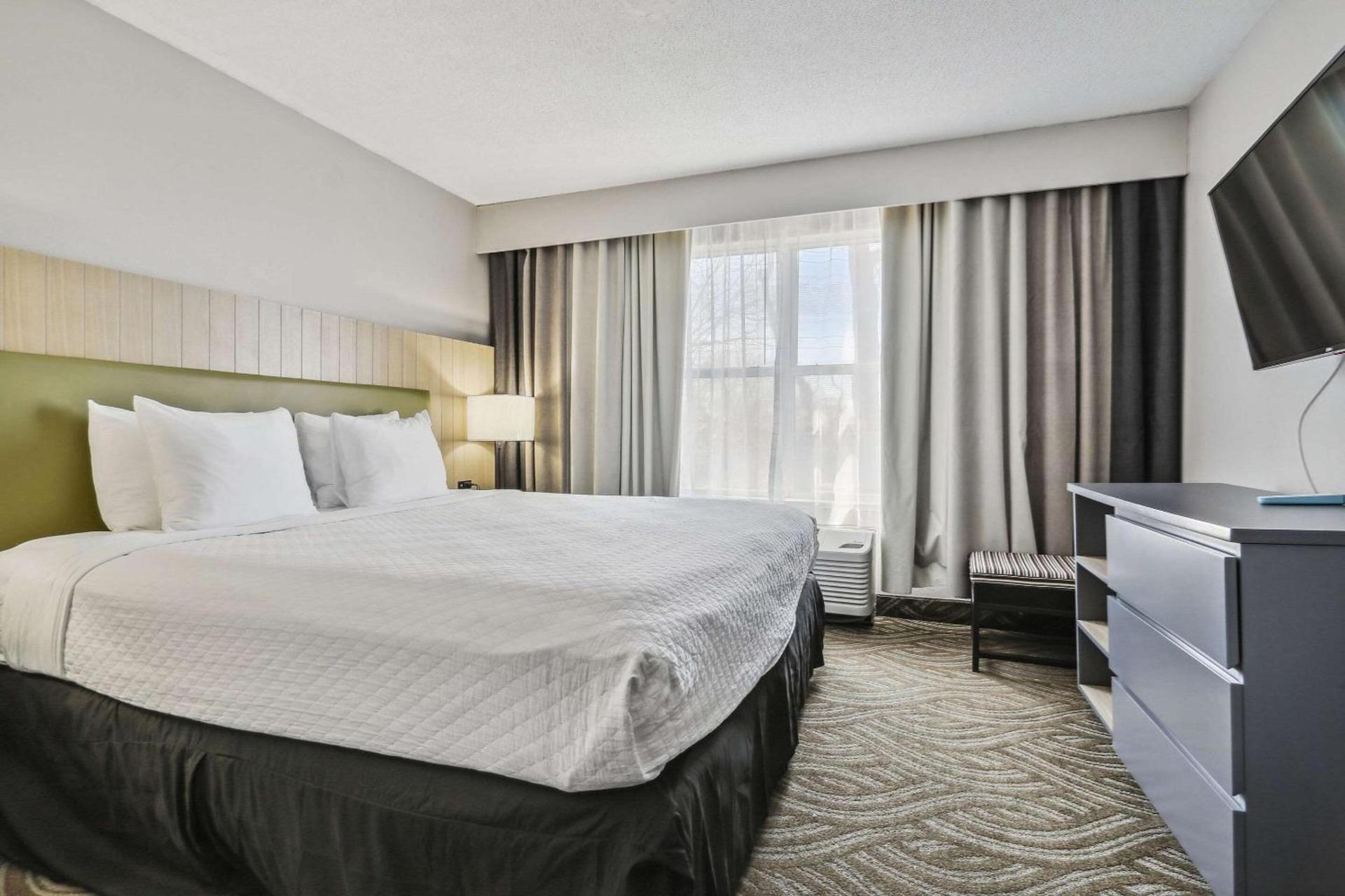 Country Inn & Suites by Radisson, Chicago O'Hare South, IL photo 6