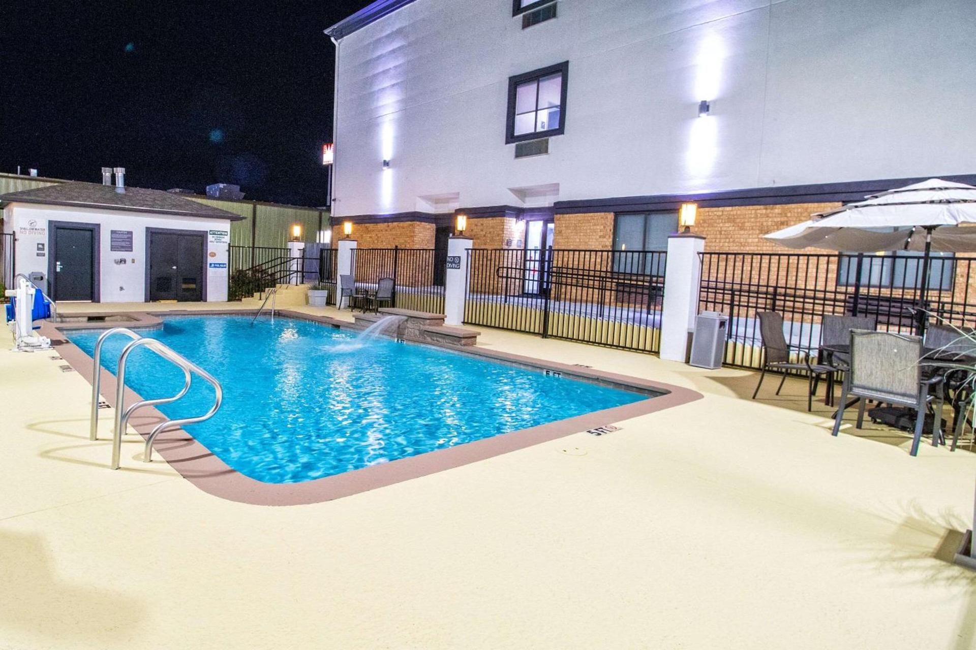 Comfort Inn & Suites Schulenburg photo 11