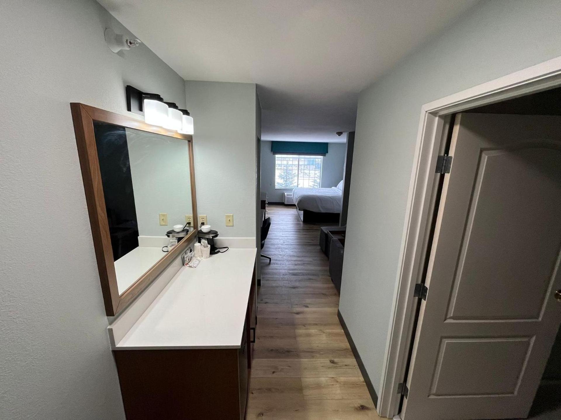 Wingate Suites By Wyndham Mansfield Ontario photo 38
