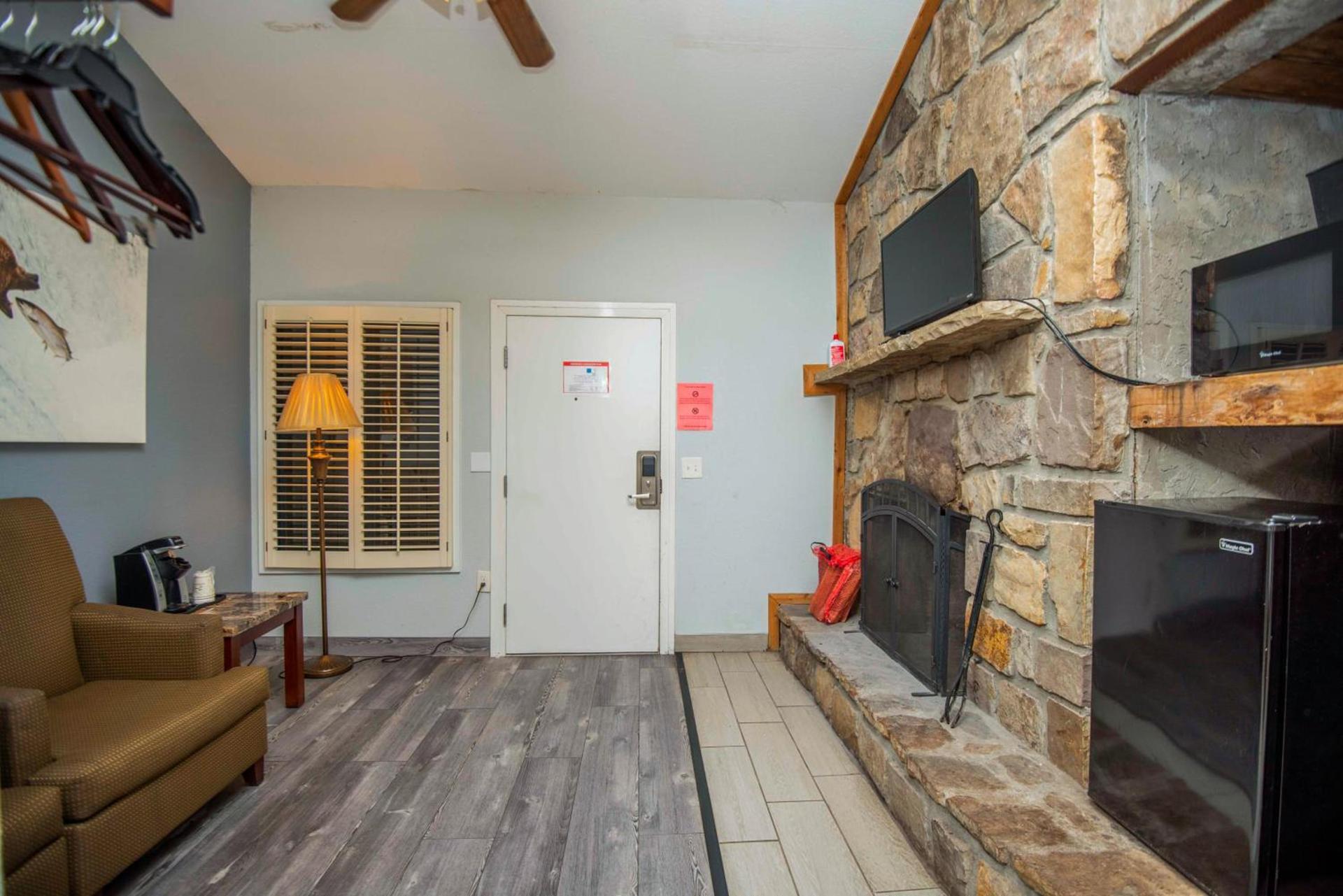 Tremont Lodge & Resort photo 92