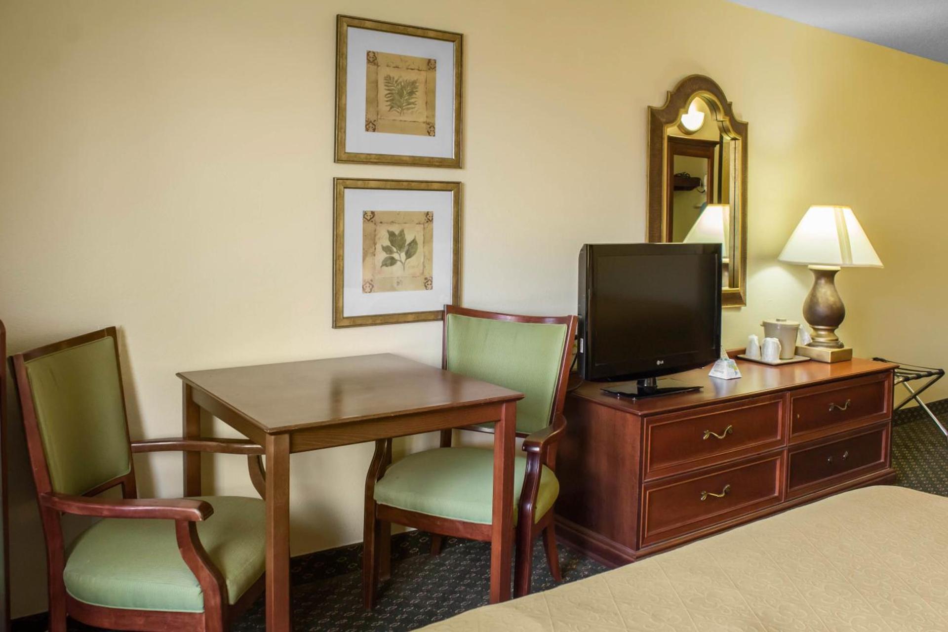 Quality Inn & Suites Sioux City Southeast photo 28