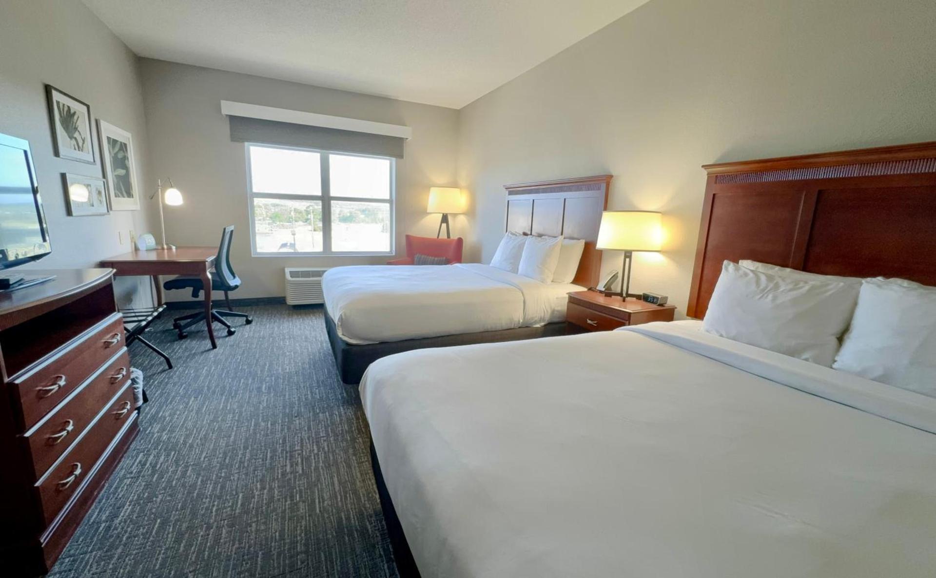 Country Inn & Suites by Radisson, Harrisonburg, VA photo 4