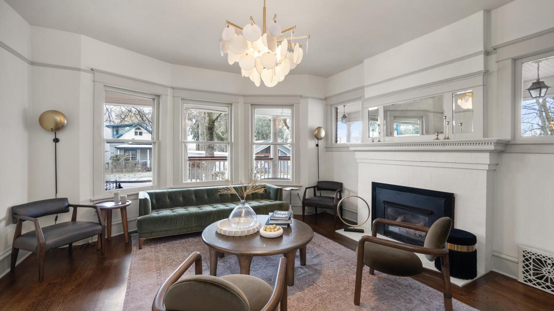 Greenbriar Inn photo 17
