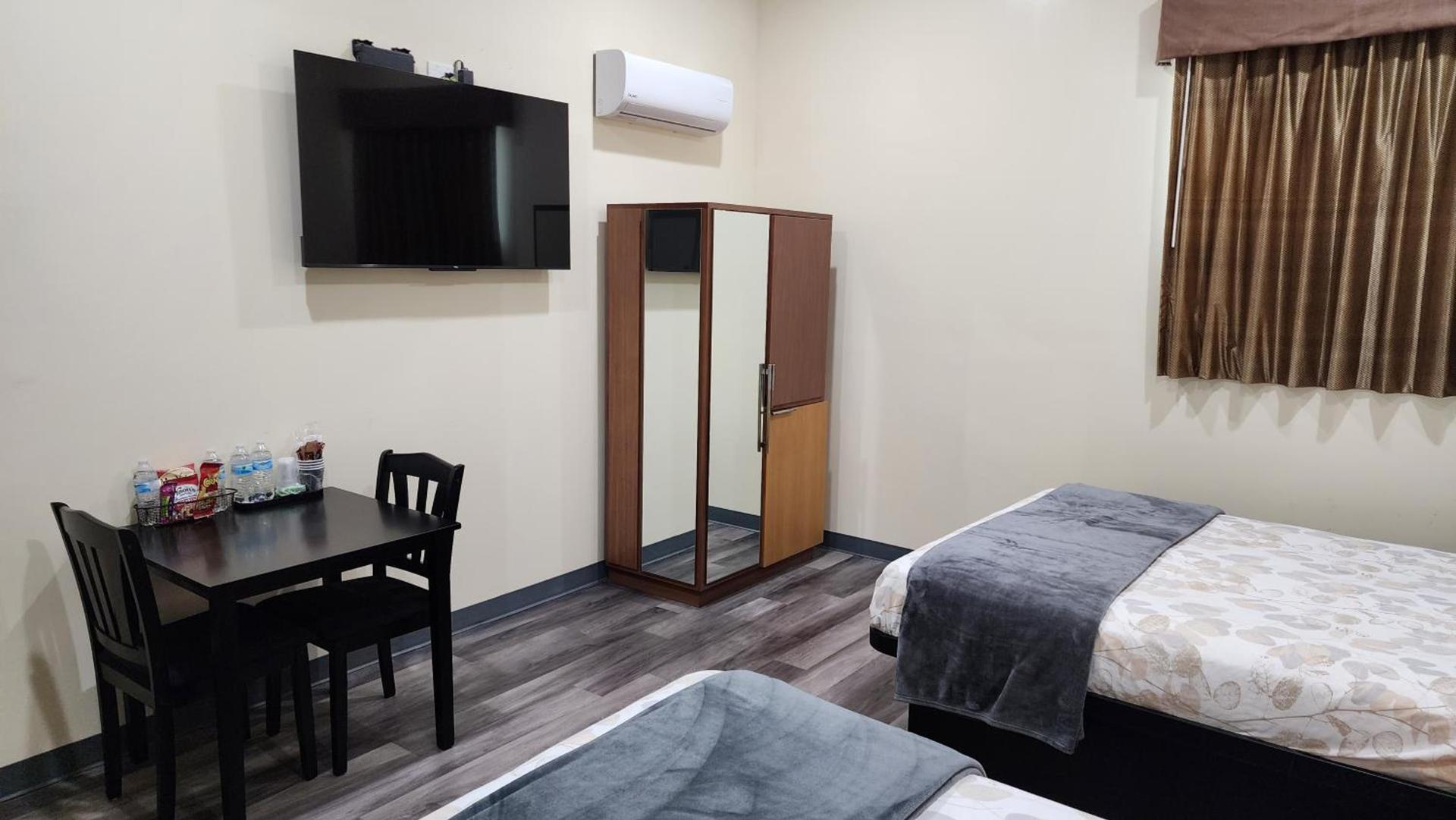 24 Hours Motel photo 8