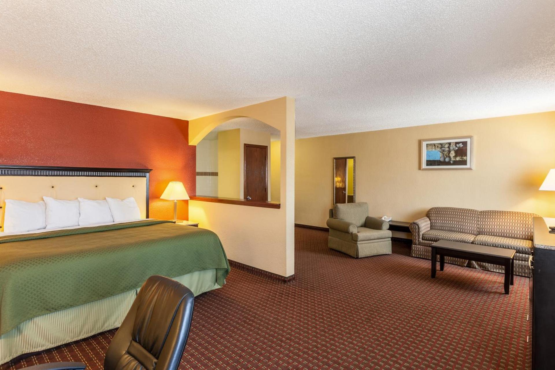 Quality Inn & Suites Lincoln South photo 33