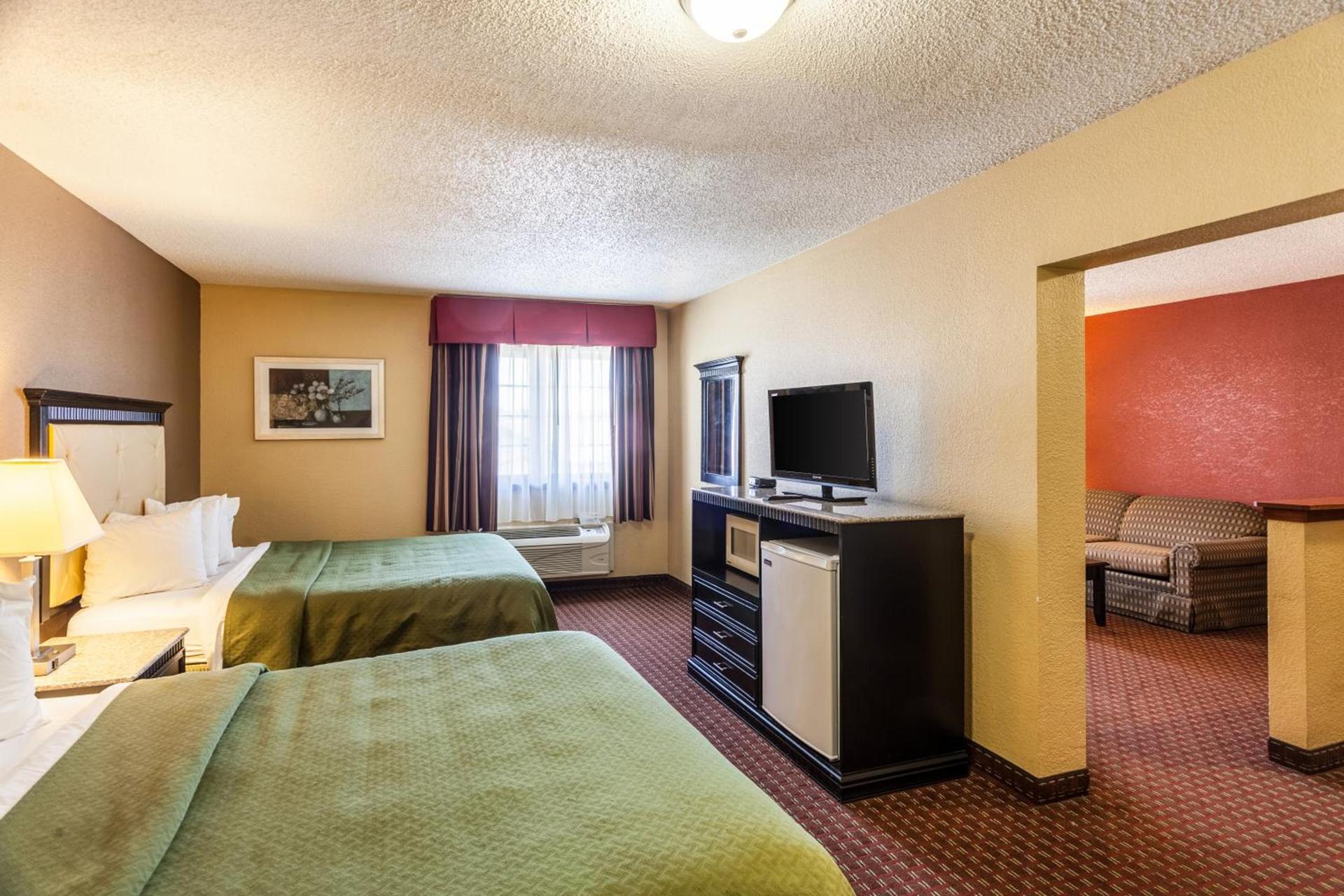 Quality Inn & Suites Lincoln South photo 38