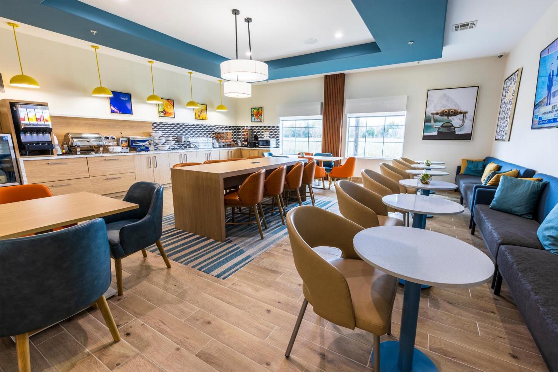 Comfort Inn & Suites New Iberia - Avery Island photo 8