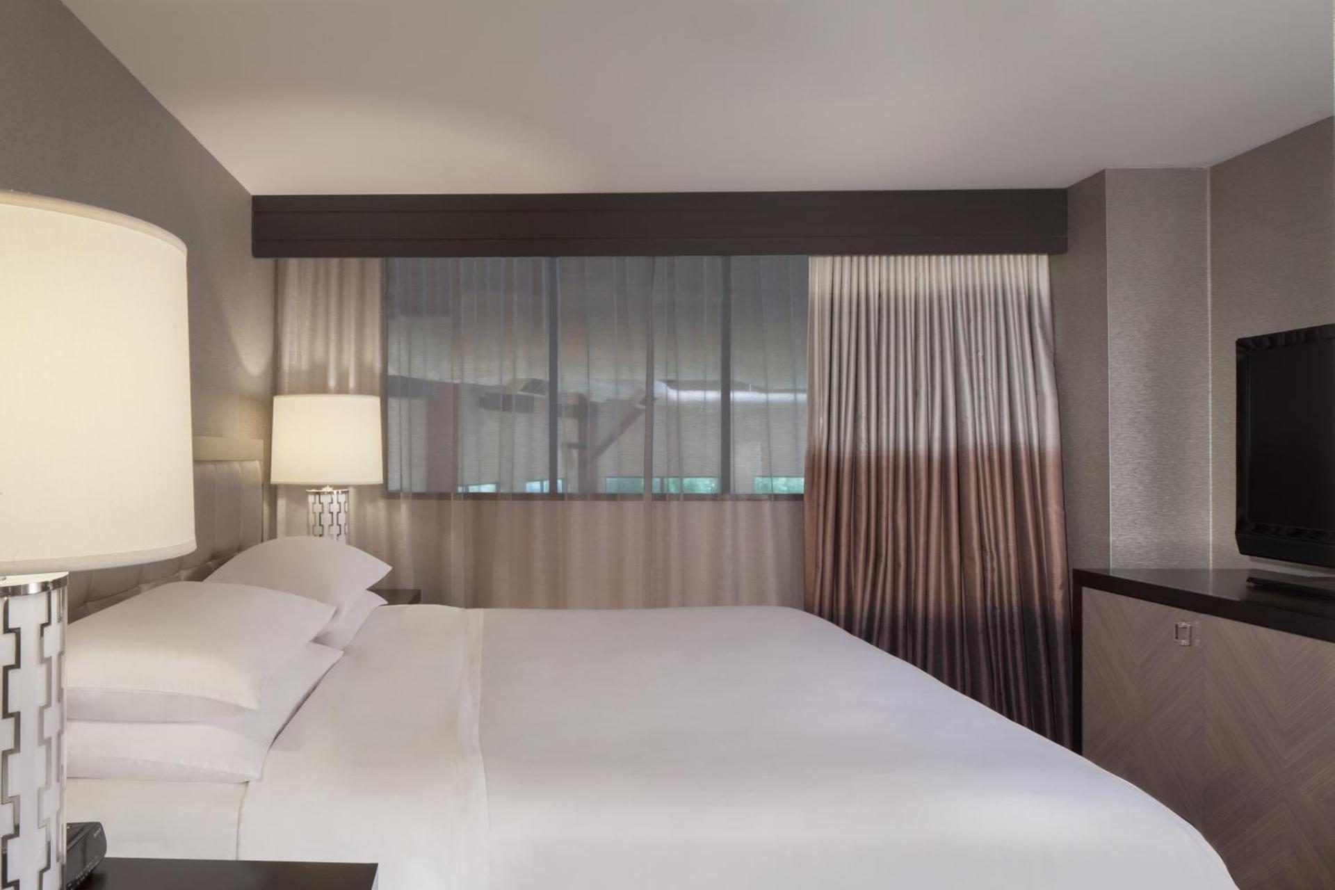 Sheraton Bucks County Langhorne photo 27